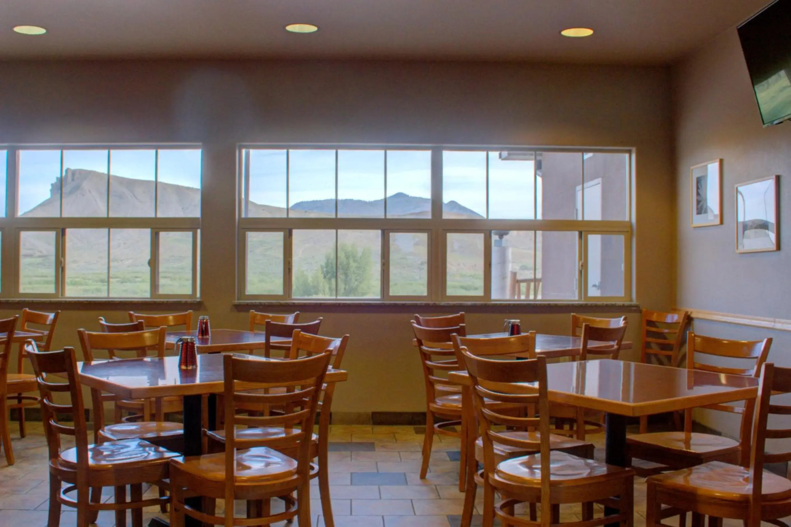 Allington Inn & Suites