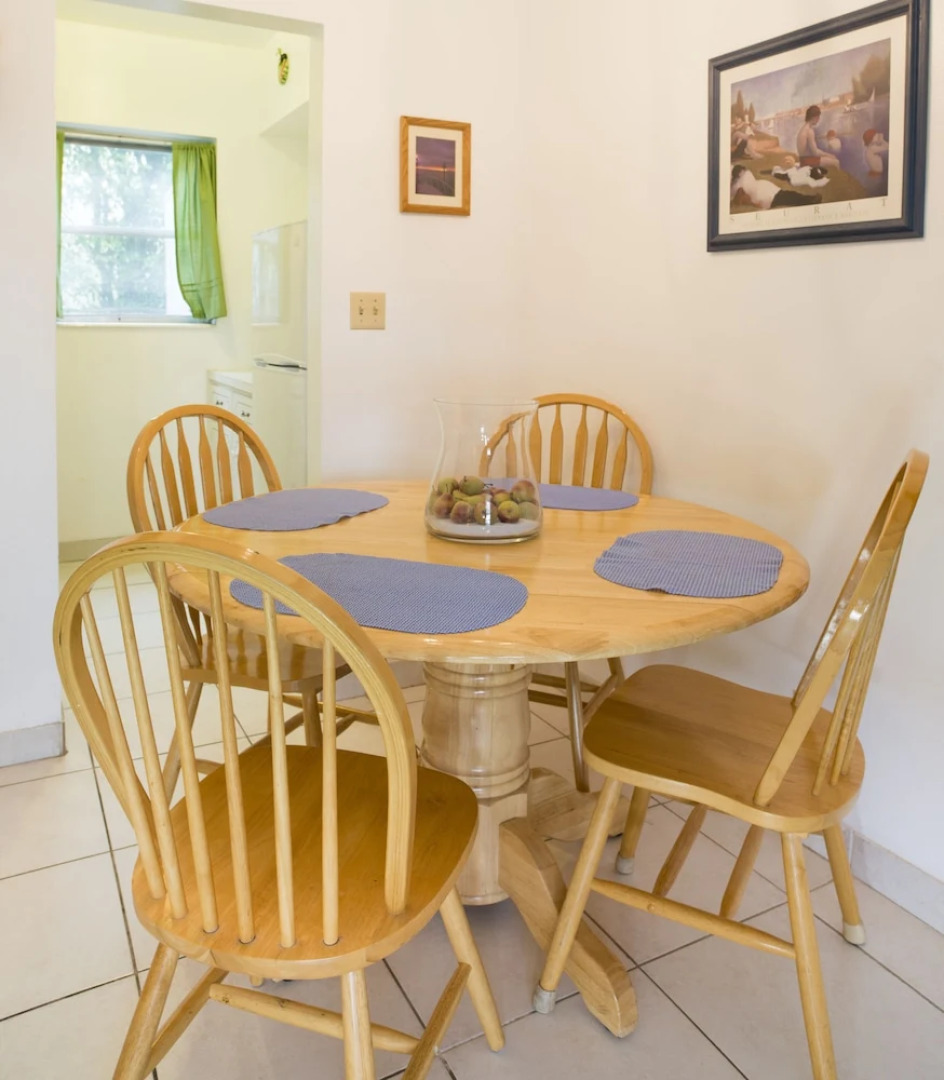 Carriage House Resort Motel