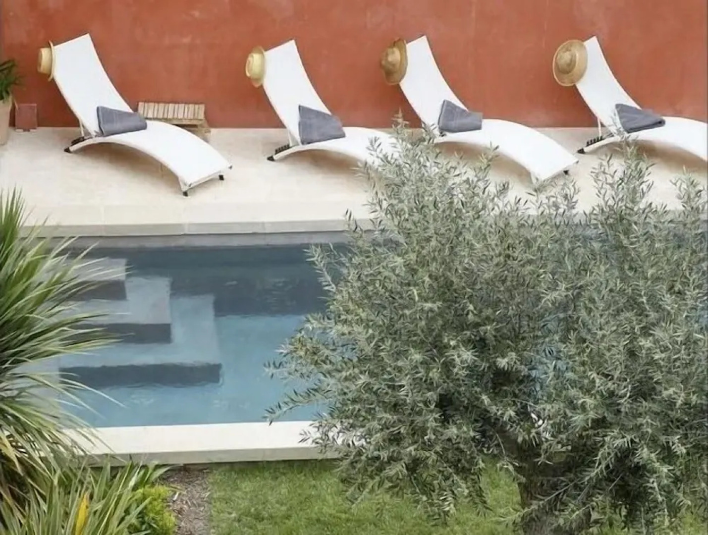 La Maison Rouge D'uzes