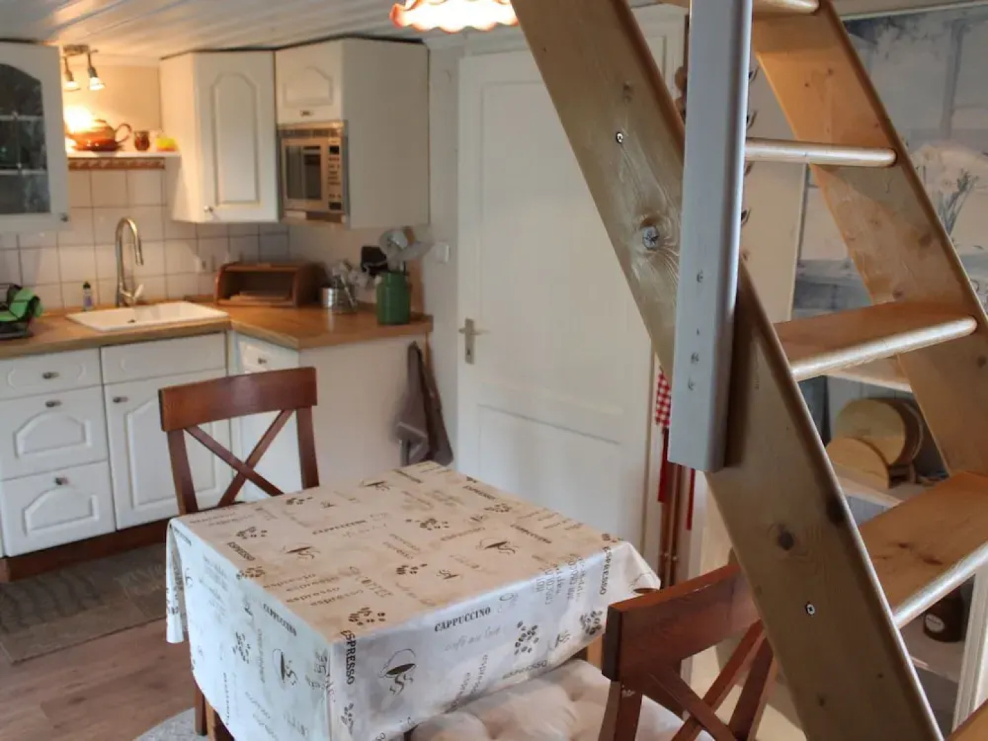 Quaint Holiday Home in Schwaan near Lake