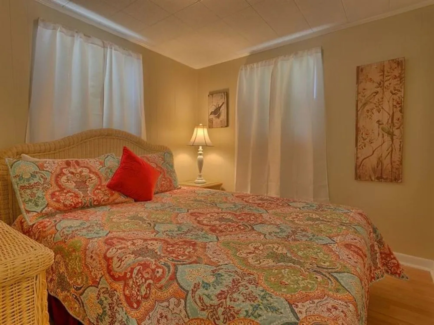 Seashell Cottage by Meyer Vacation Rentals