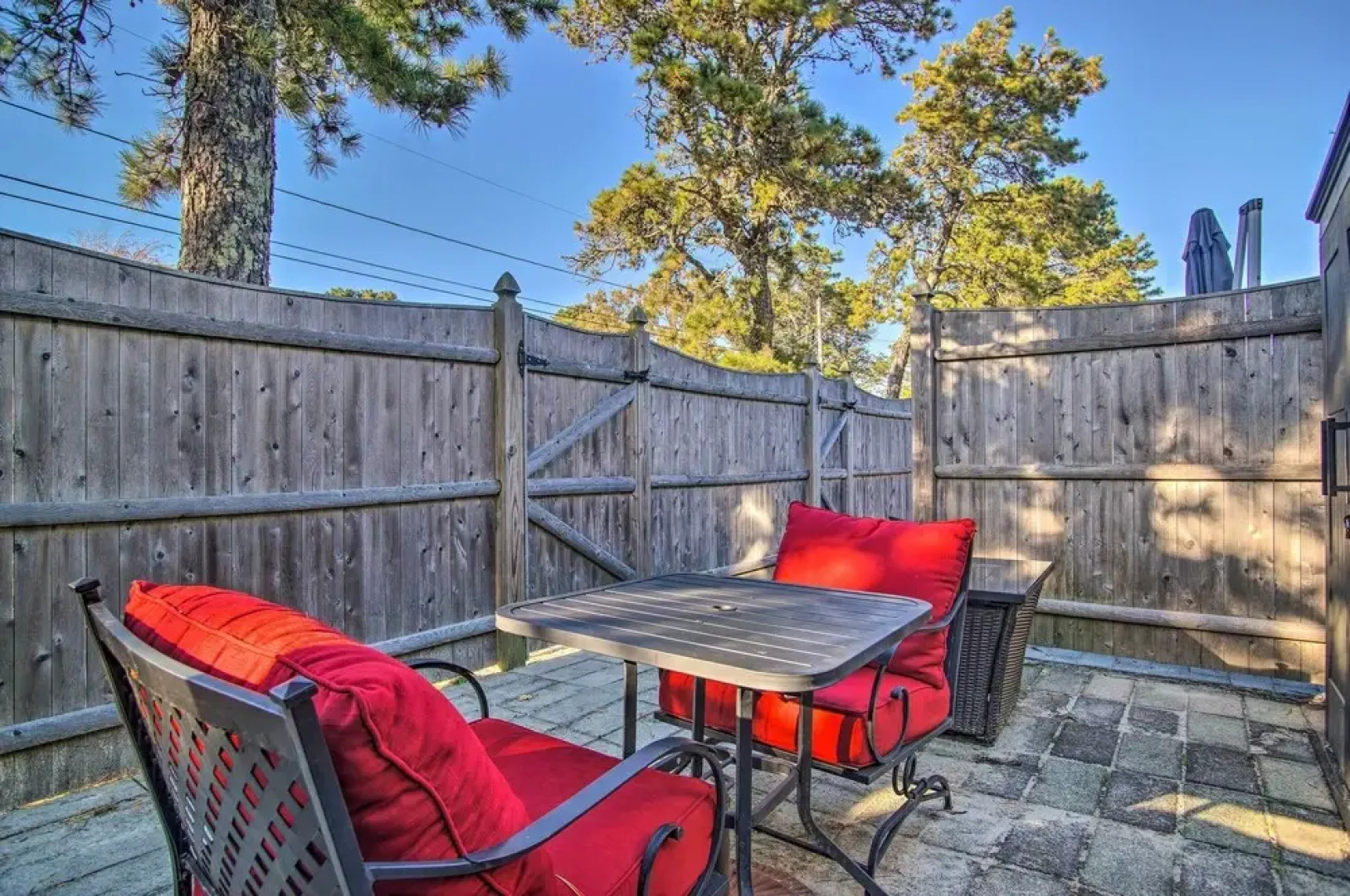 Romantic Cape Cod Studio w/ Patio, Near Beaches