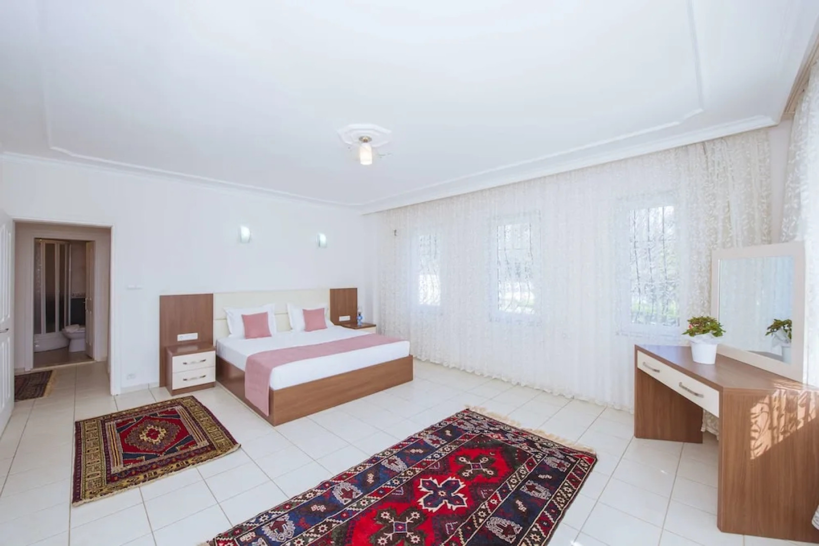 Infinity Yaniklar Villa