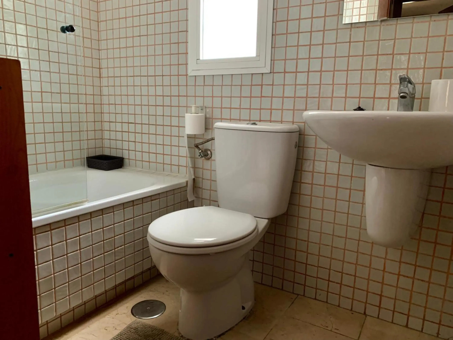 CASTILLEJA , Casa-Apartamento cerca centro Sevilla Wifi Familias Trabajo Garaje