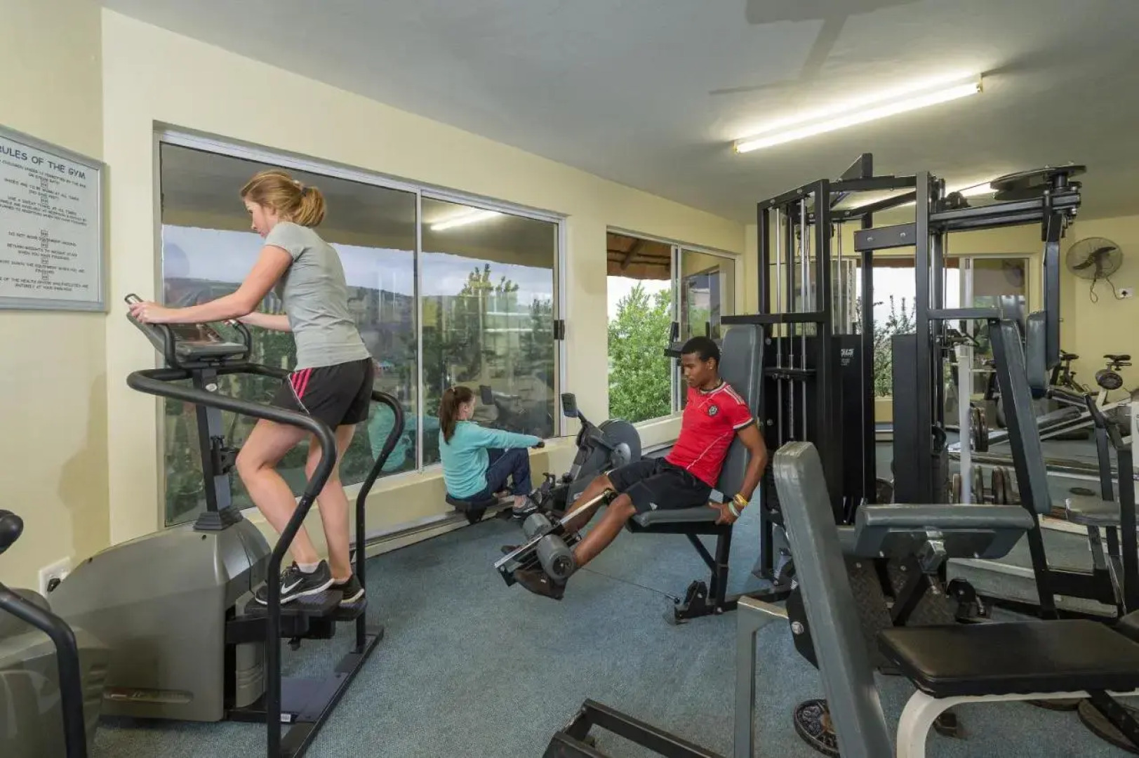 Cathedral Peak Hotel