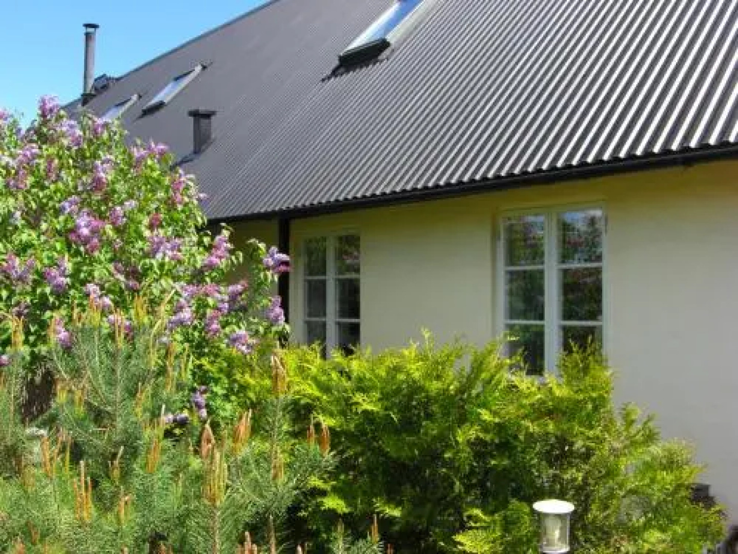 Ängshyddan Gårdshotell & B&B