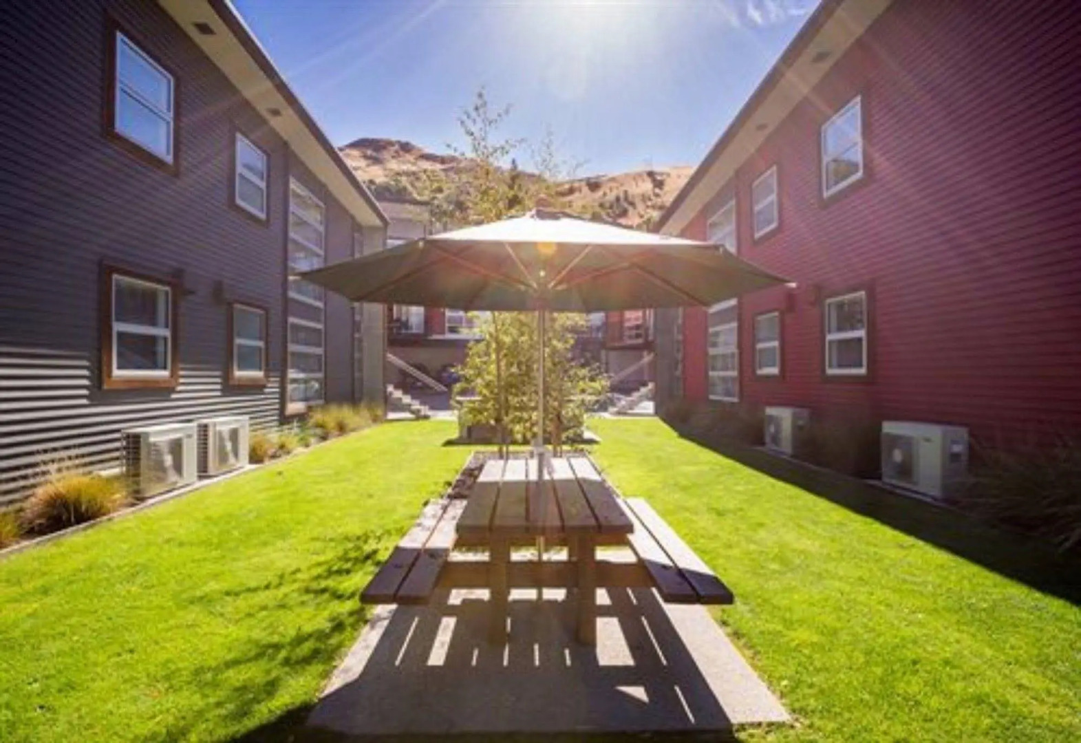 Element Escapes Luxury Apartments