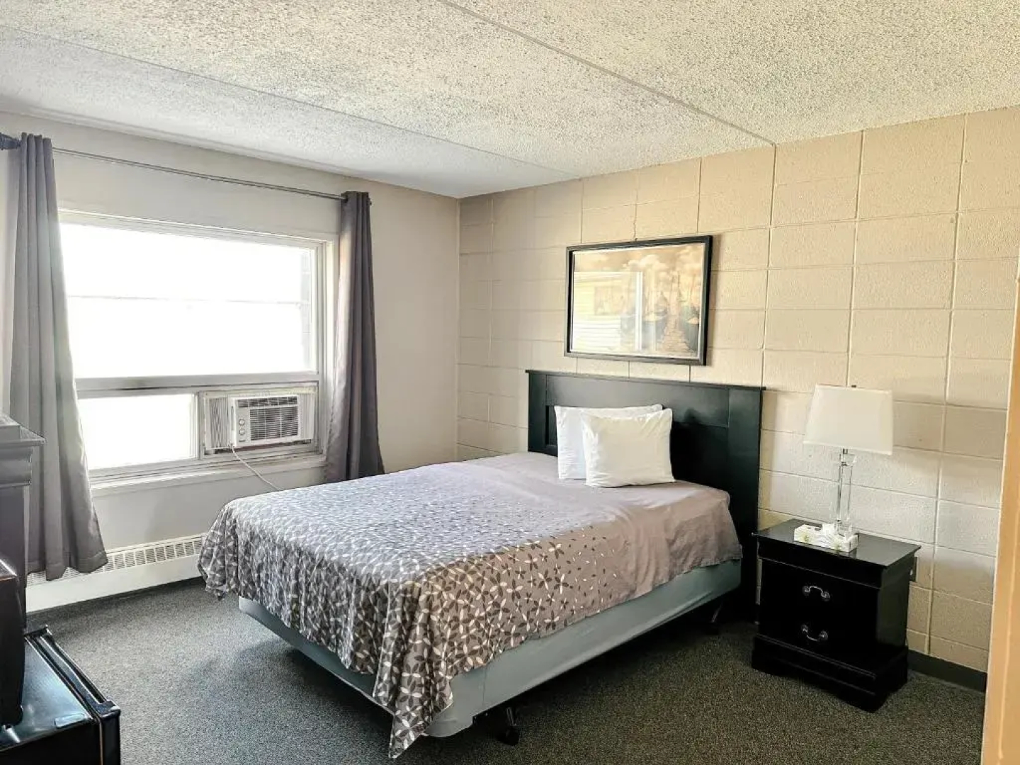 Beaverlodge Motor Inn