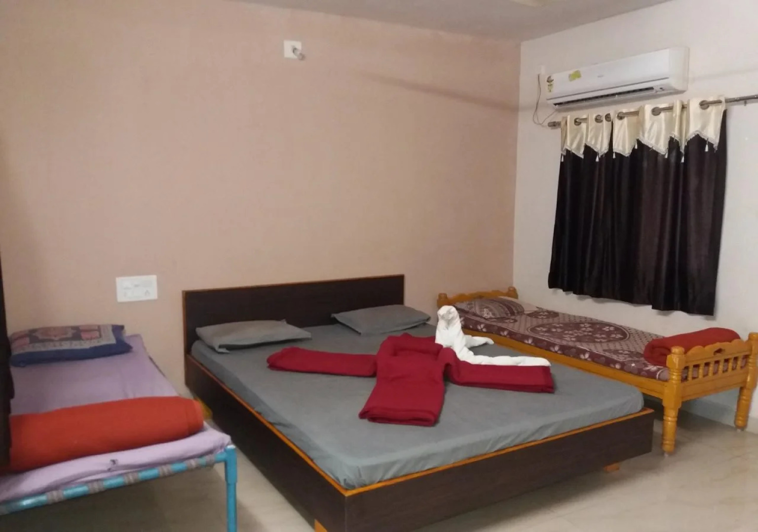 Hotel Shiv International