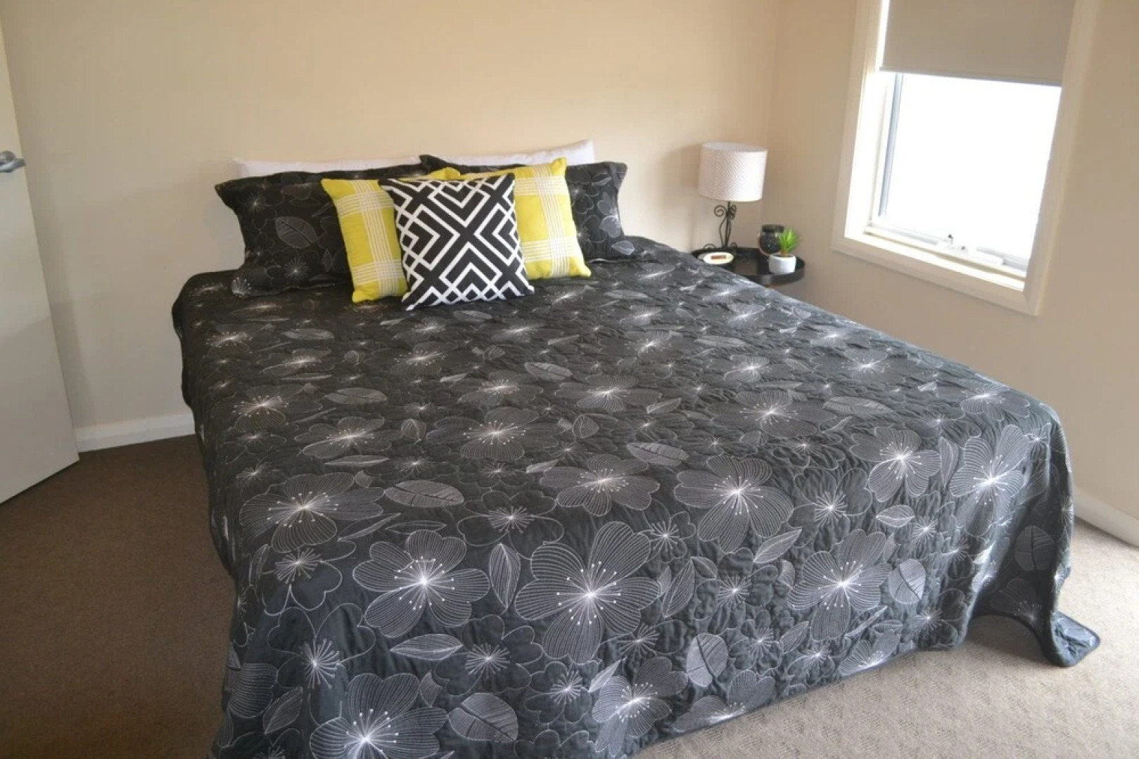 Waterview - 2 Doc Crt