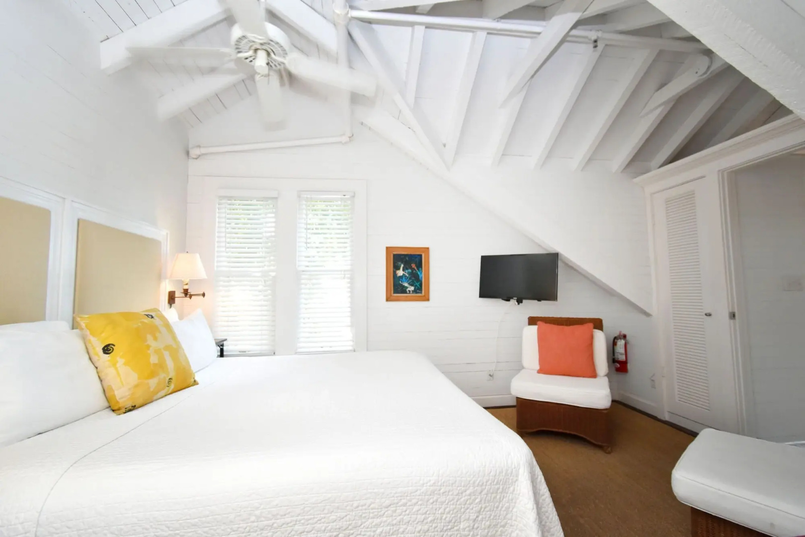 Simonton Court Historic Inn & Cottages