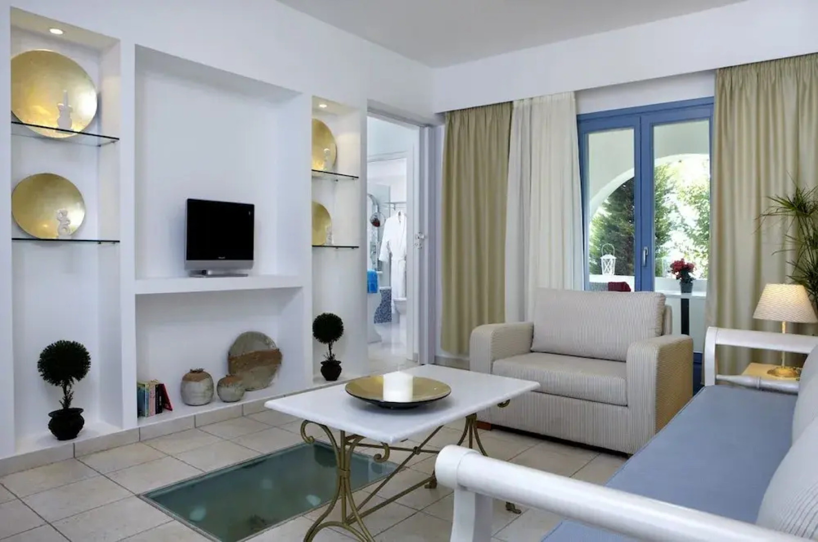 Mitos Suites Luxury Hotel In Naxos