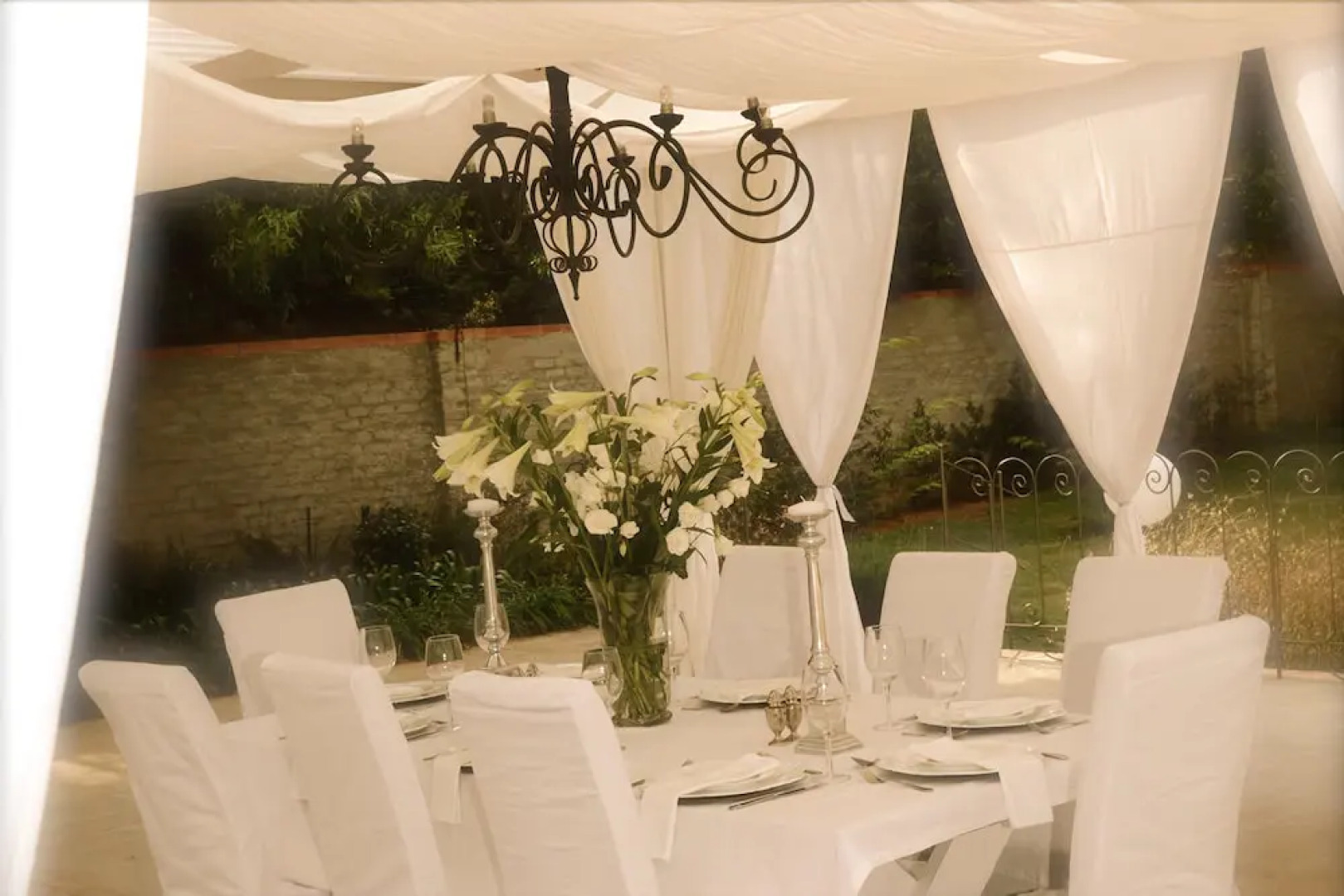 Elegant Manor Guest House