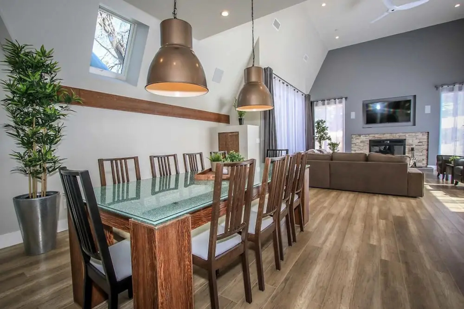 Glass Peak 1597 by RedAwning