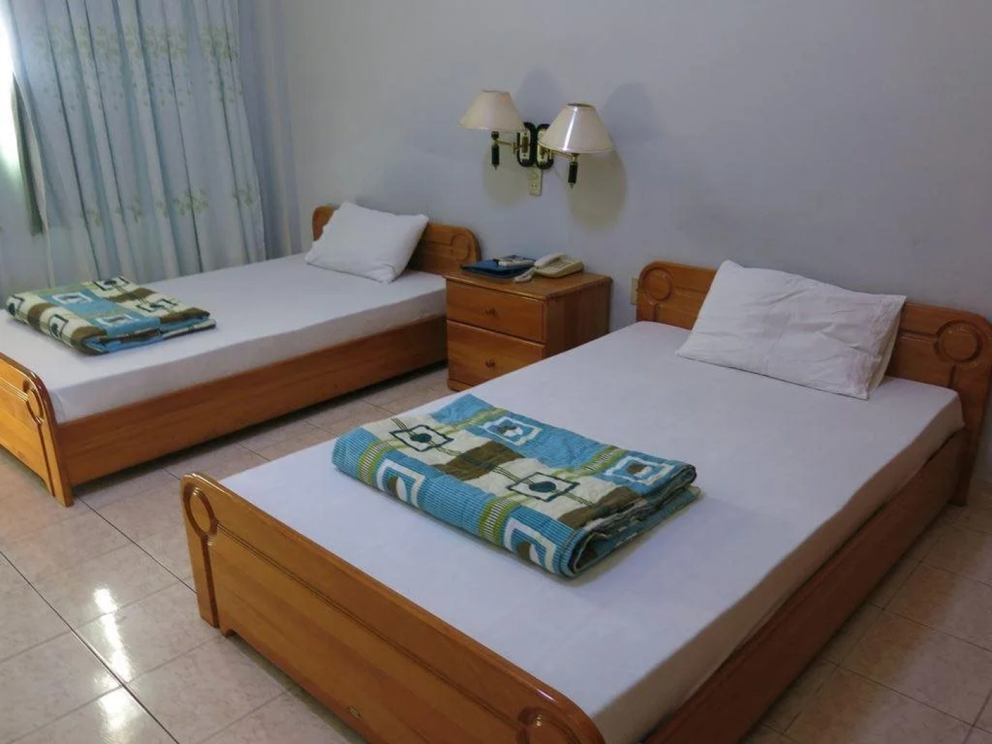 Nha Khach So 2 Guest House