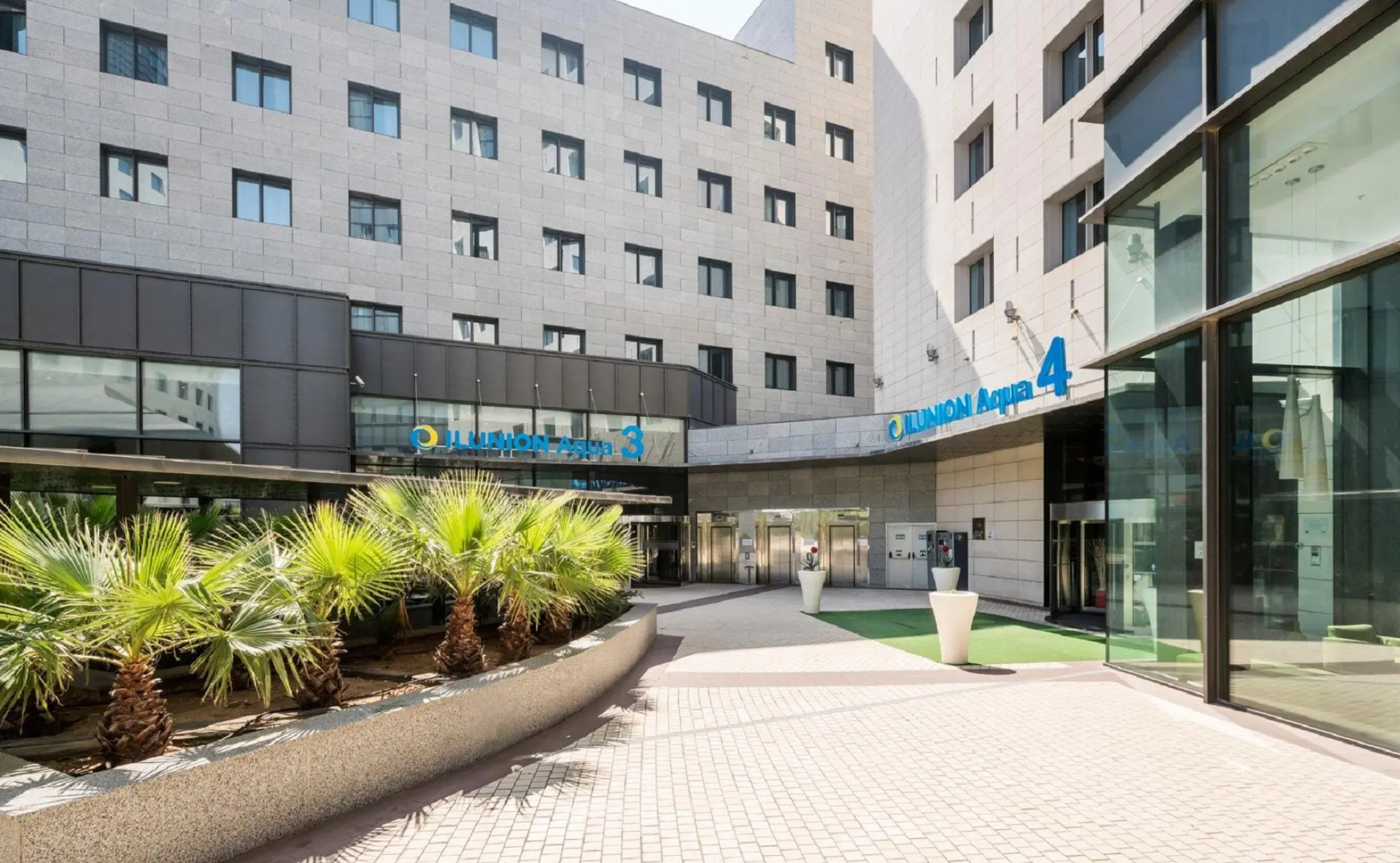 Hotel Ilunion Aqua 4