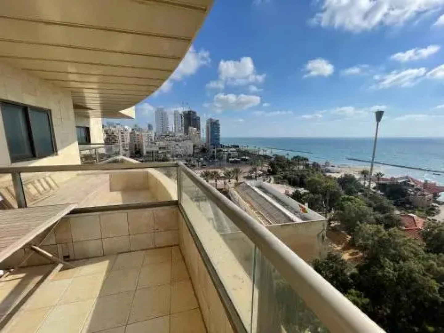 Netanya Dreams Luxury Apt.W02