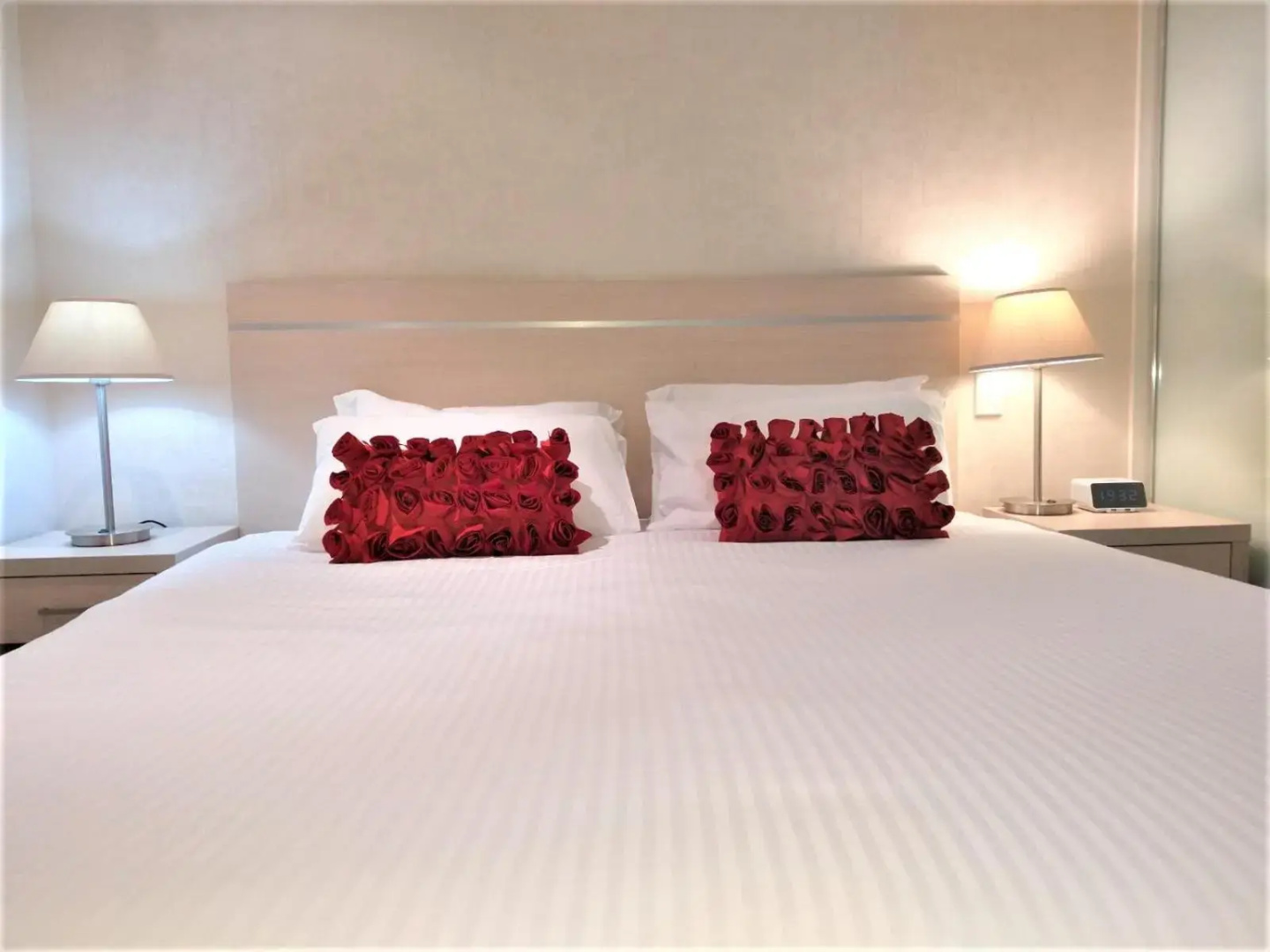 Hi 5 Stars Luxury Adelaide City Apartment
