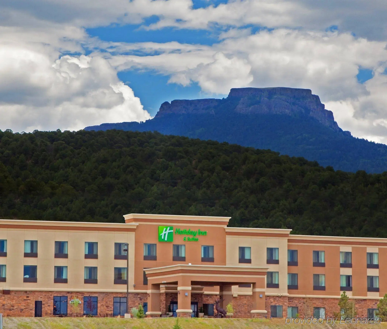 Holiday Inn Express & Suites Trinidad by IHG