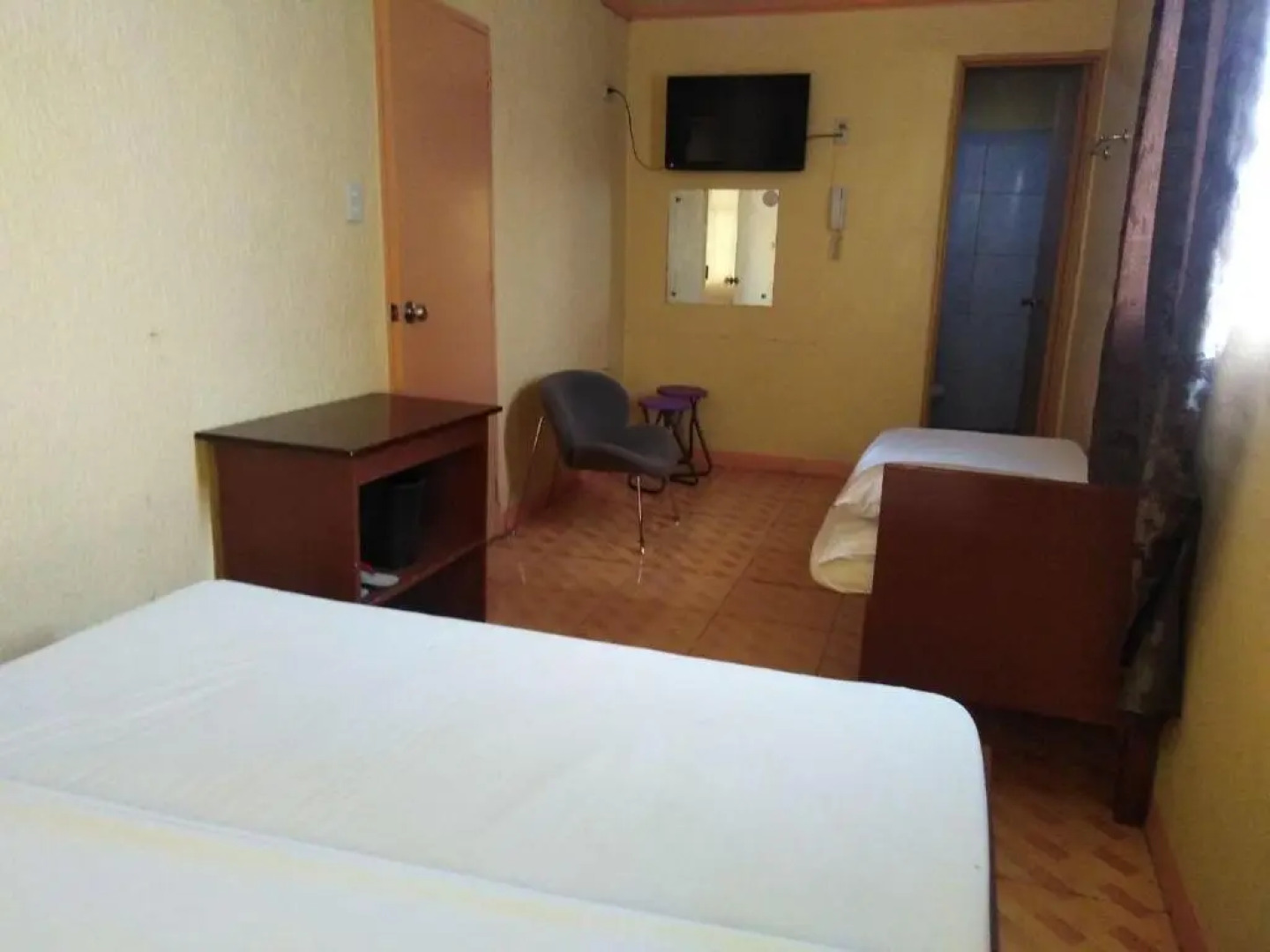 RedDoorz near SM Batangas City