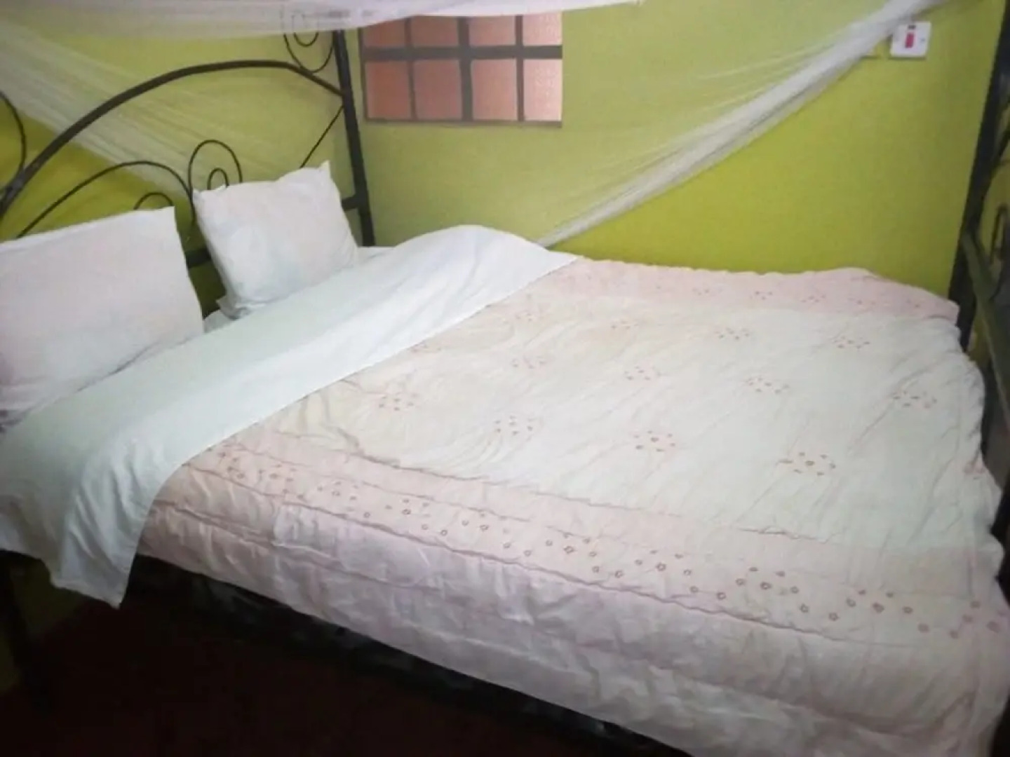 The Plateau Breeze Hotel