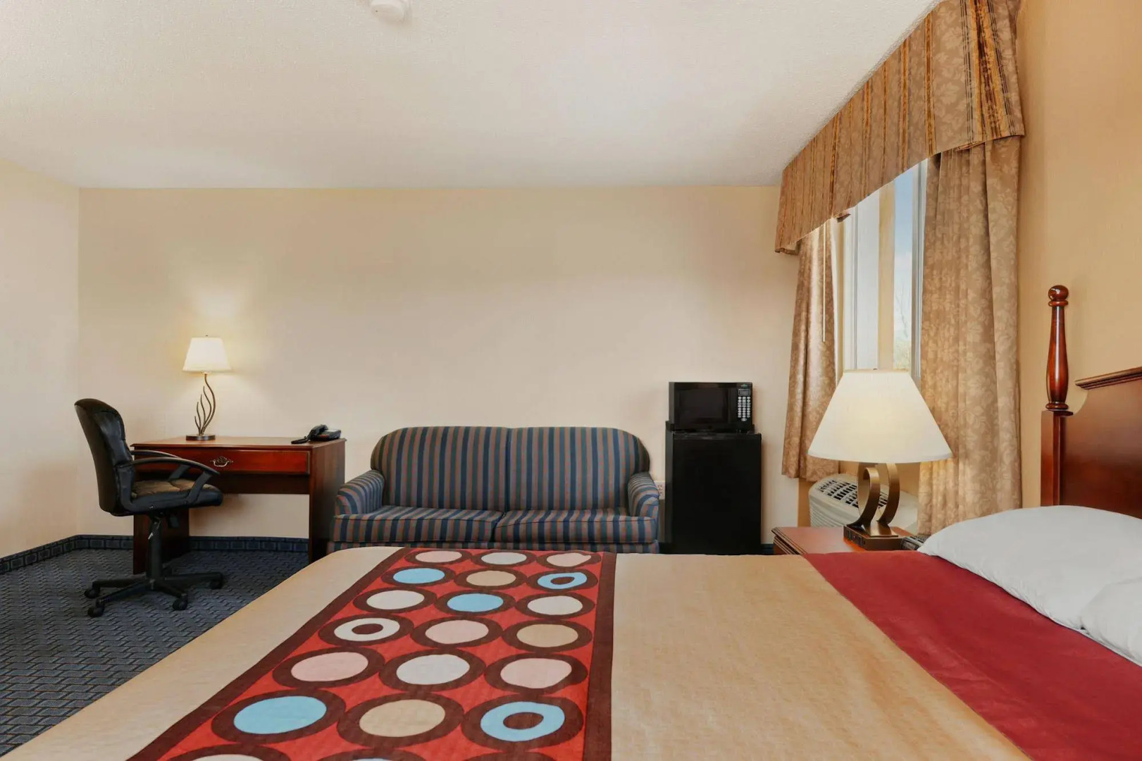 Super 8 Williamsville Buffalo Airport