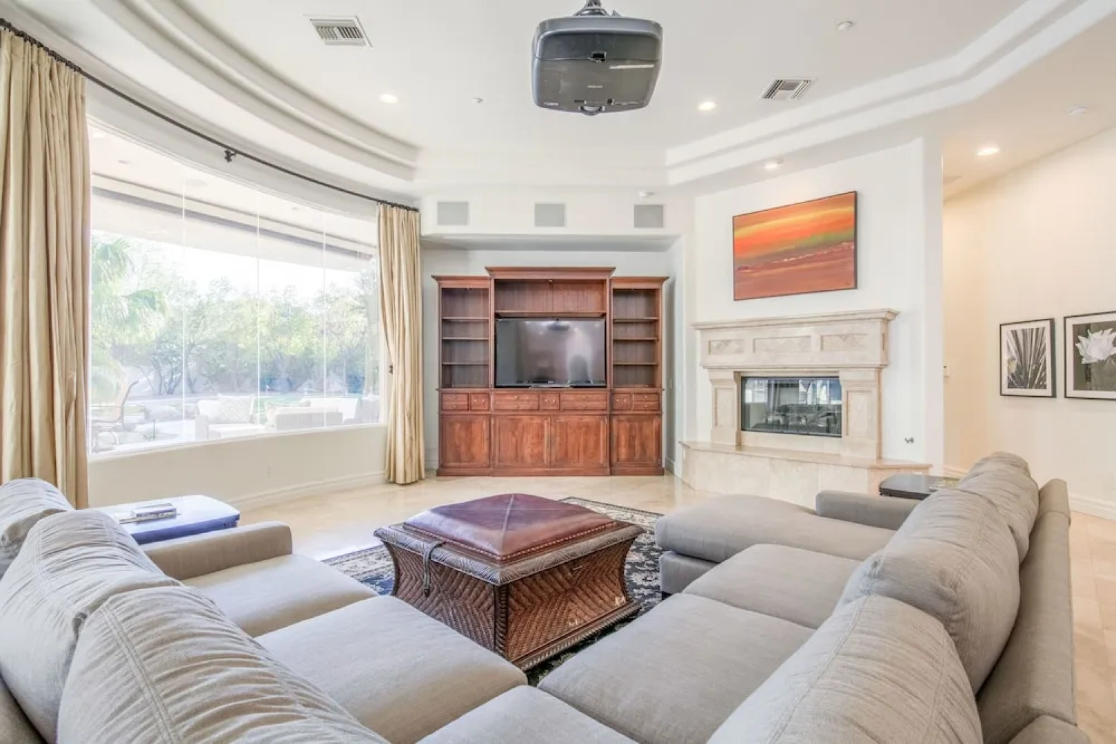 7832 North El Arroyo Road House 5 Bedrooms 5.5 Bathrooms Home