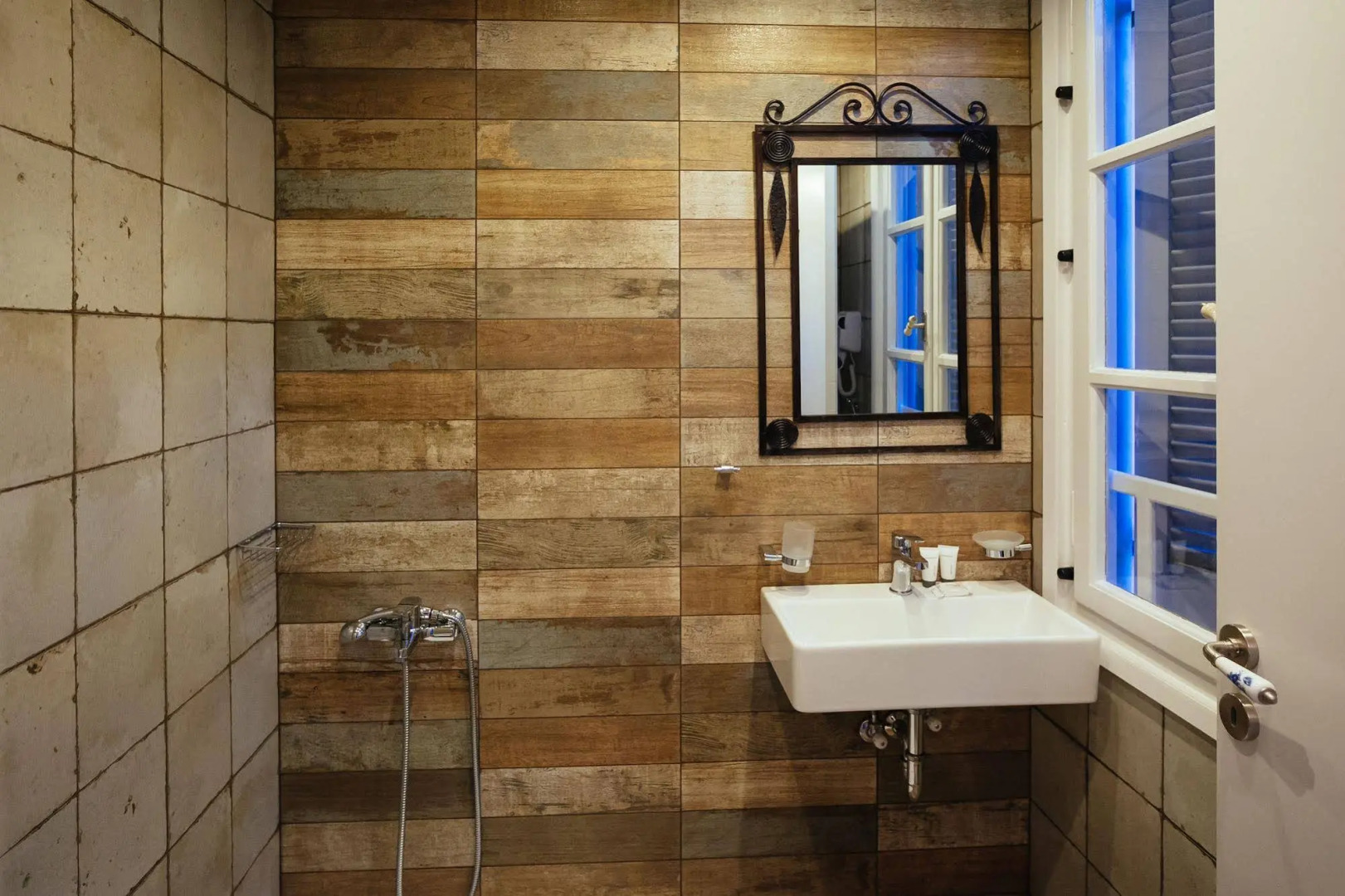 Acronafplia Pension B&D