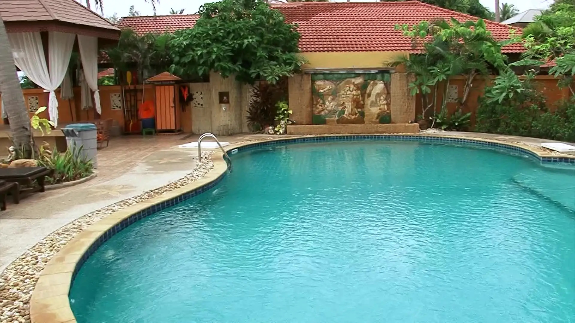 Kanok Buri Resort
