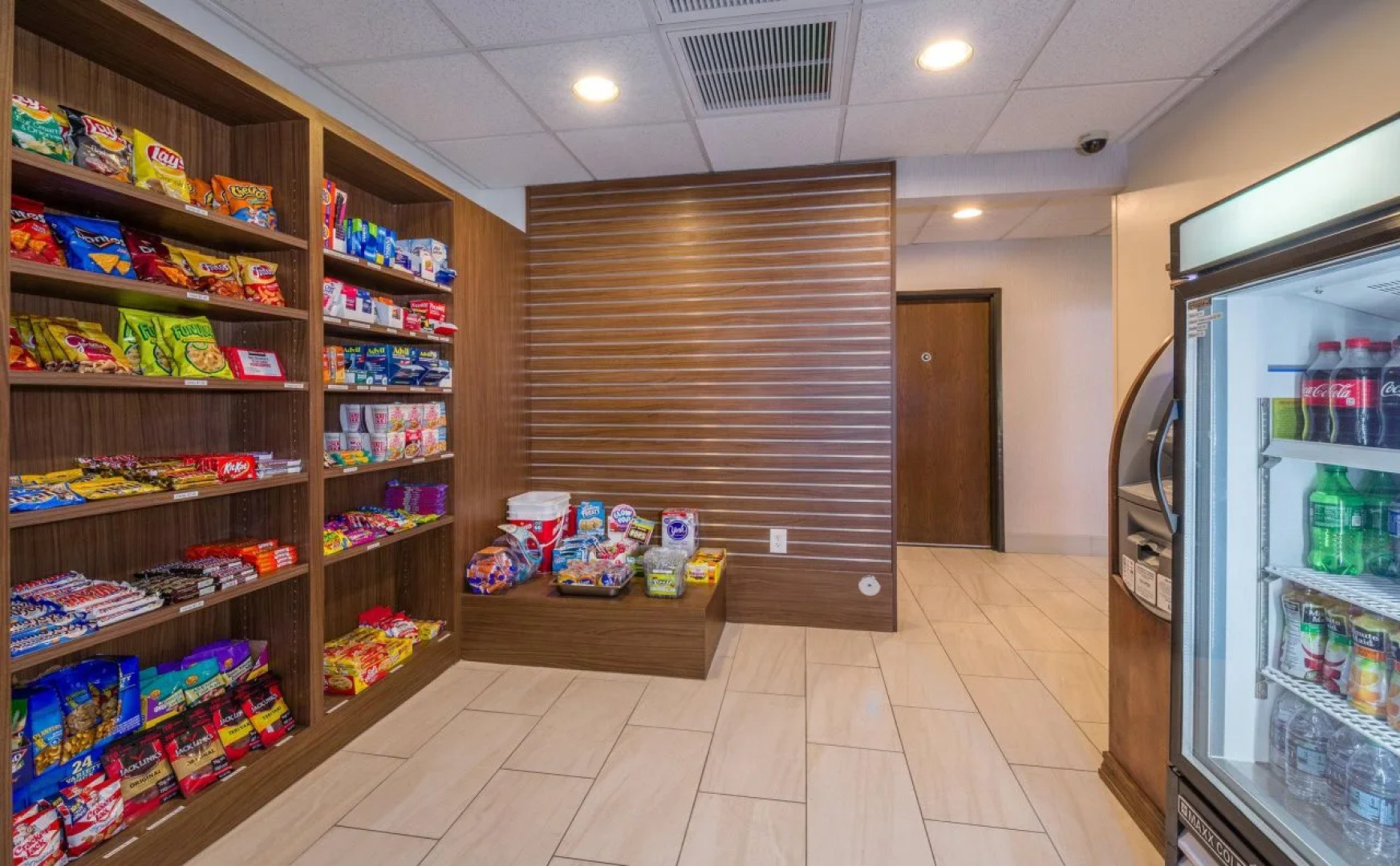 Holiday Inn Express Hotel & Suites Phoenix-Airport by IHG