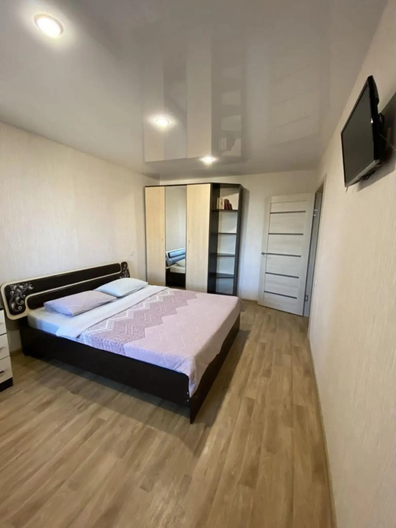 Желтый Нарцисс на улице Пархоменко