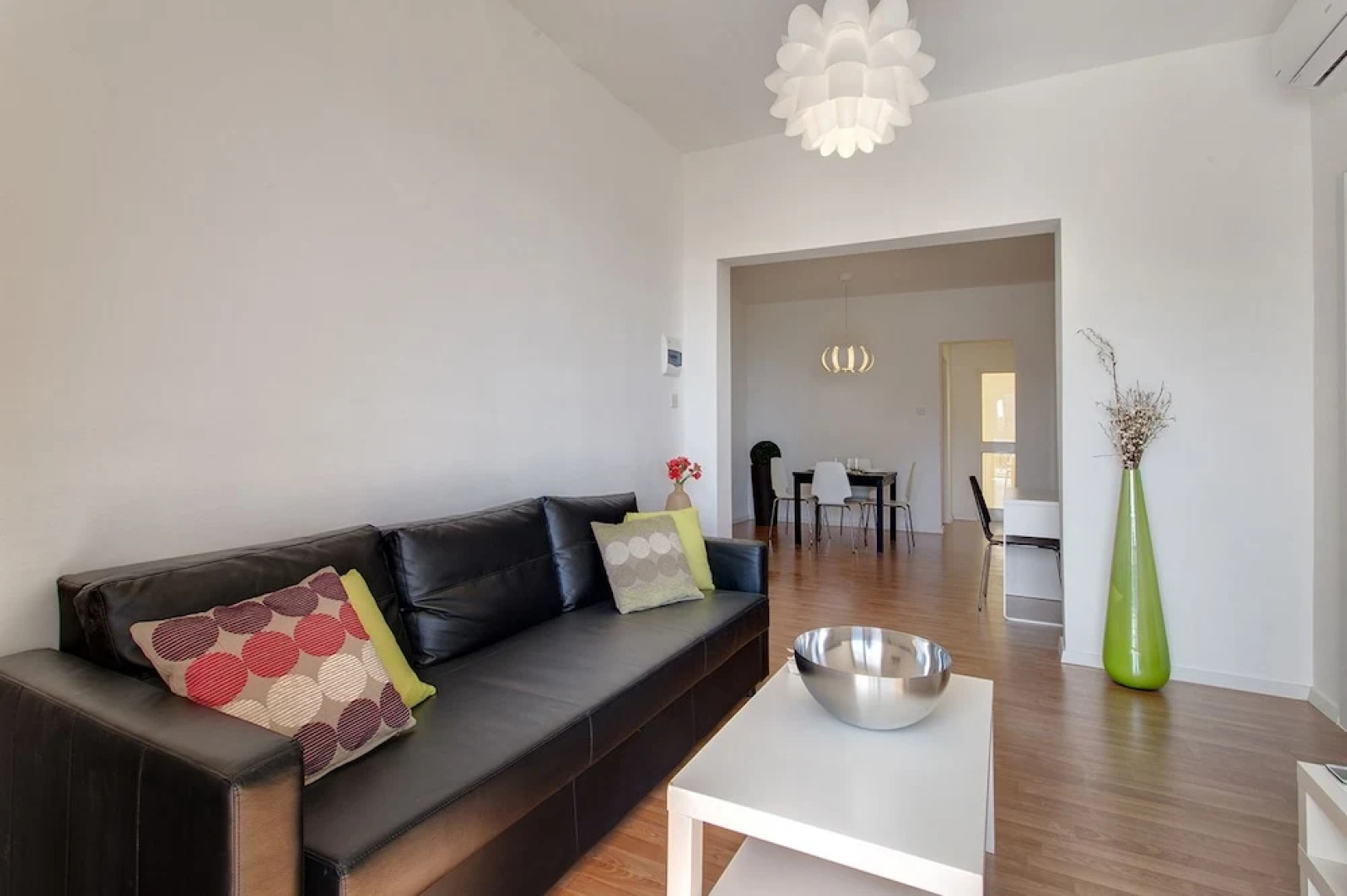 Stunning Seaview Apartment, Wifi