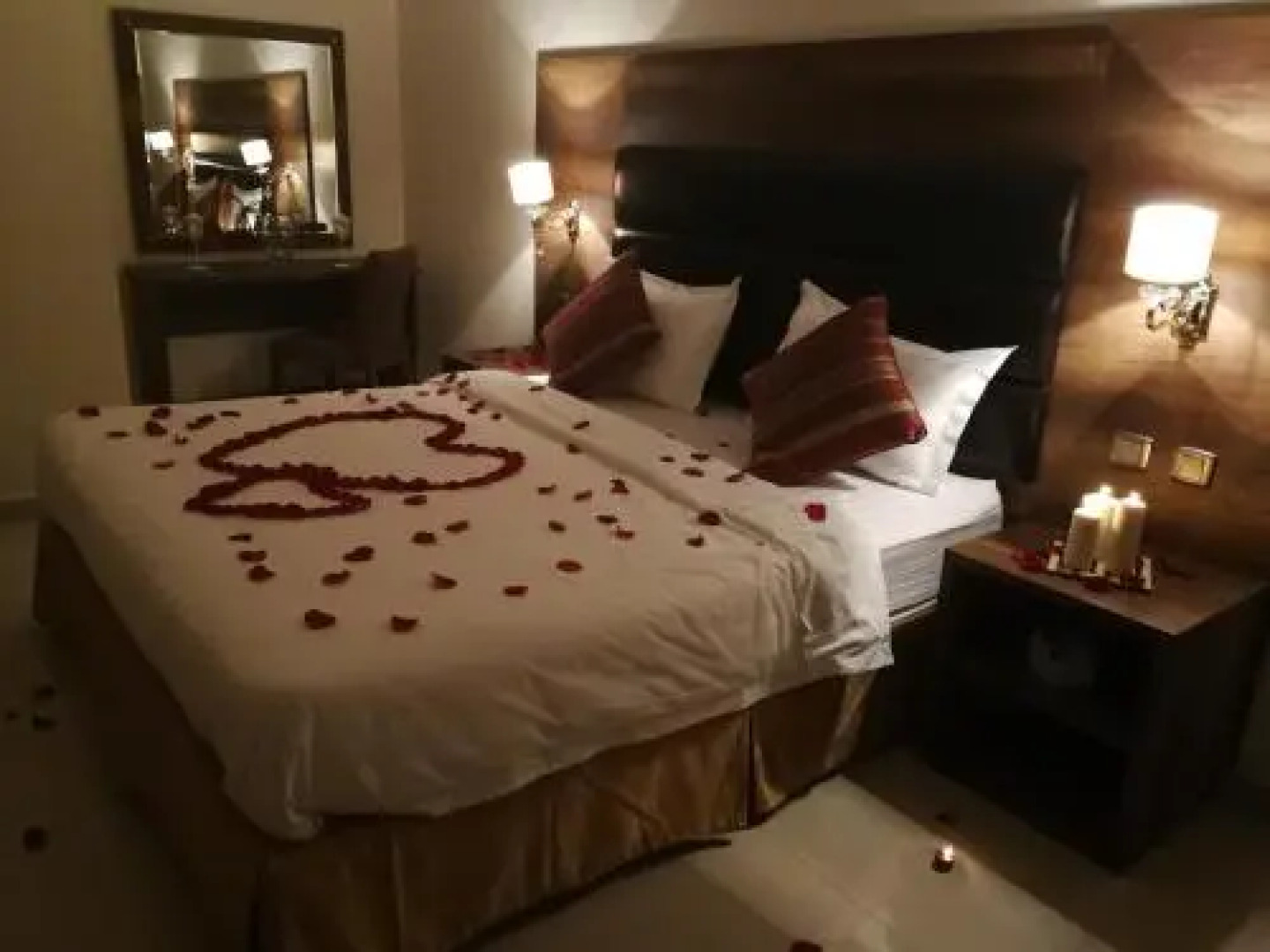 Dar Sadan Hotel Suites