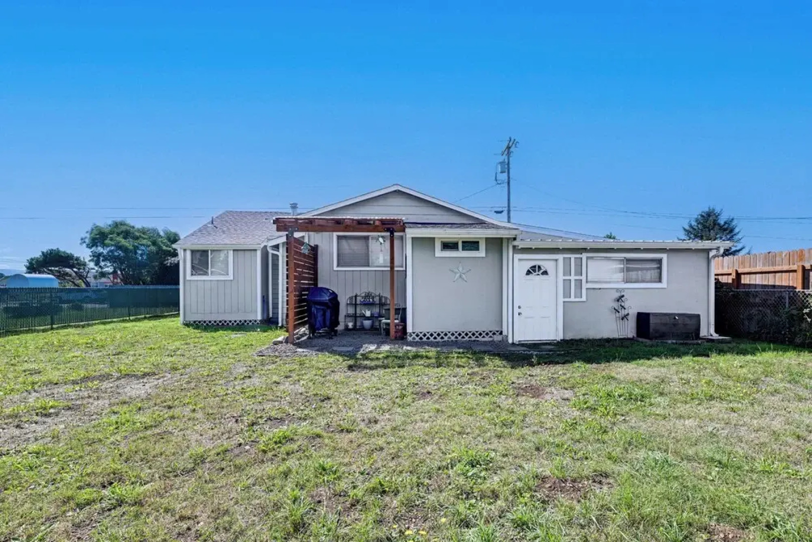 Updated Home 2 Mi to Beach in Crescent City!