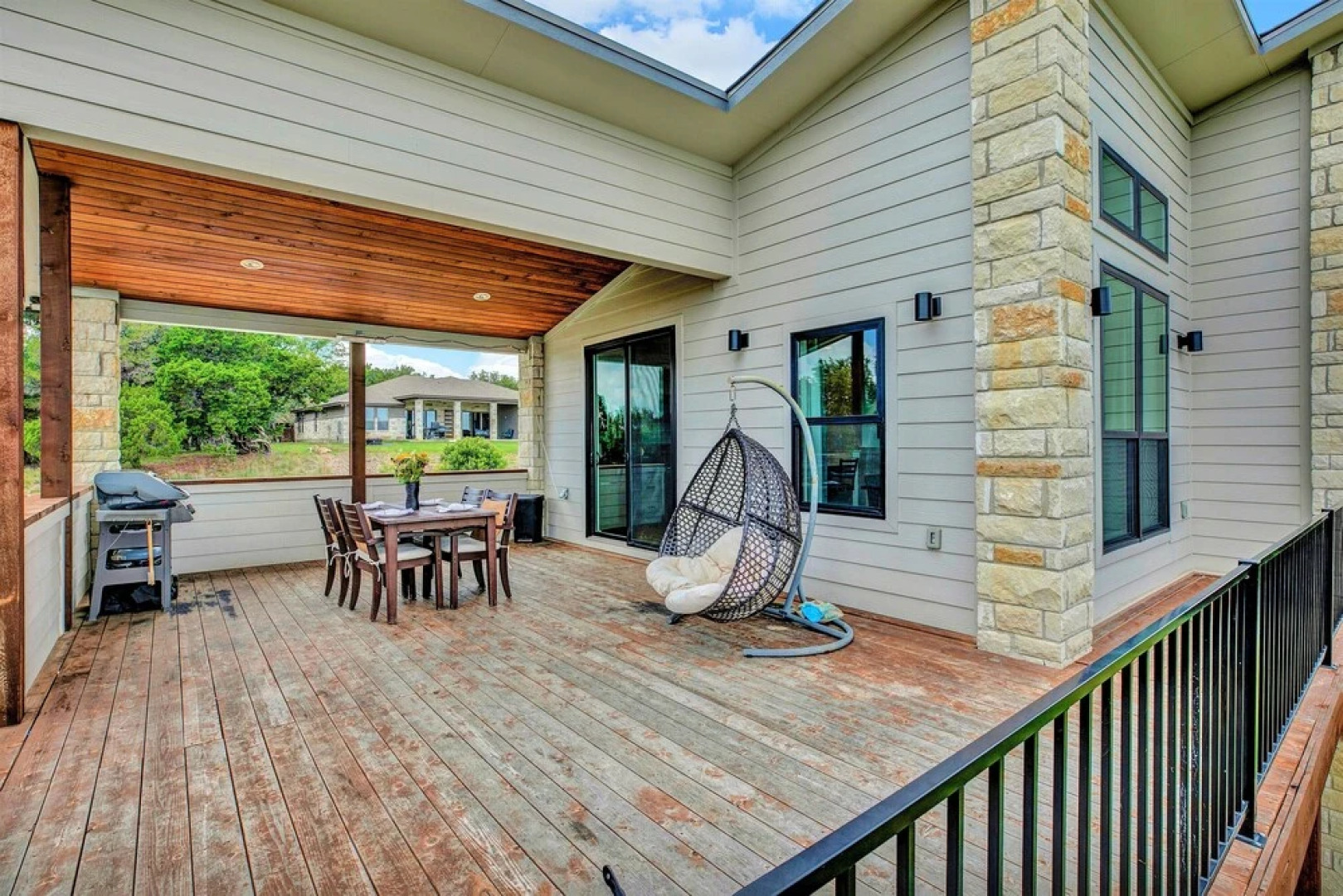 Luxury Lakeview Home w/ Beach, Boat, & Park Access