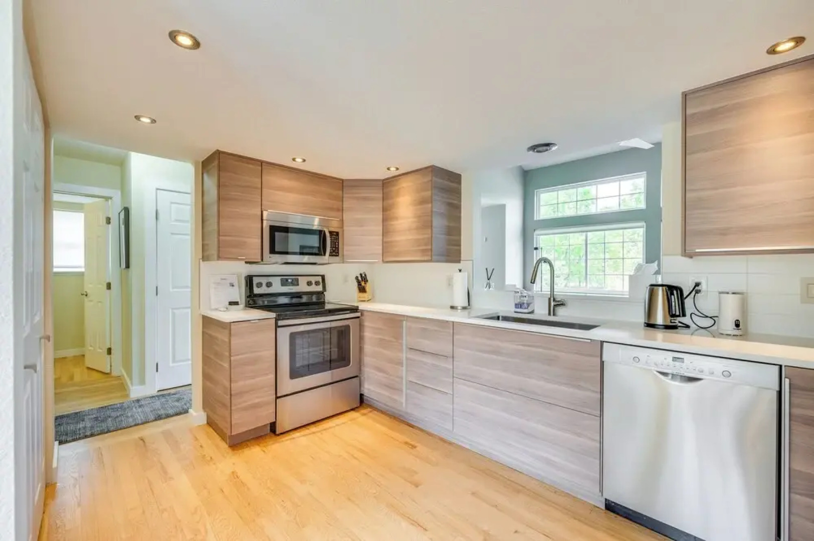 13 Mi to Dtwn Denver: Arvada Townhome w/ Deck