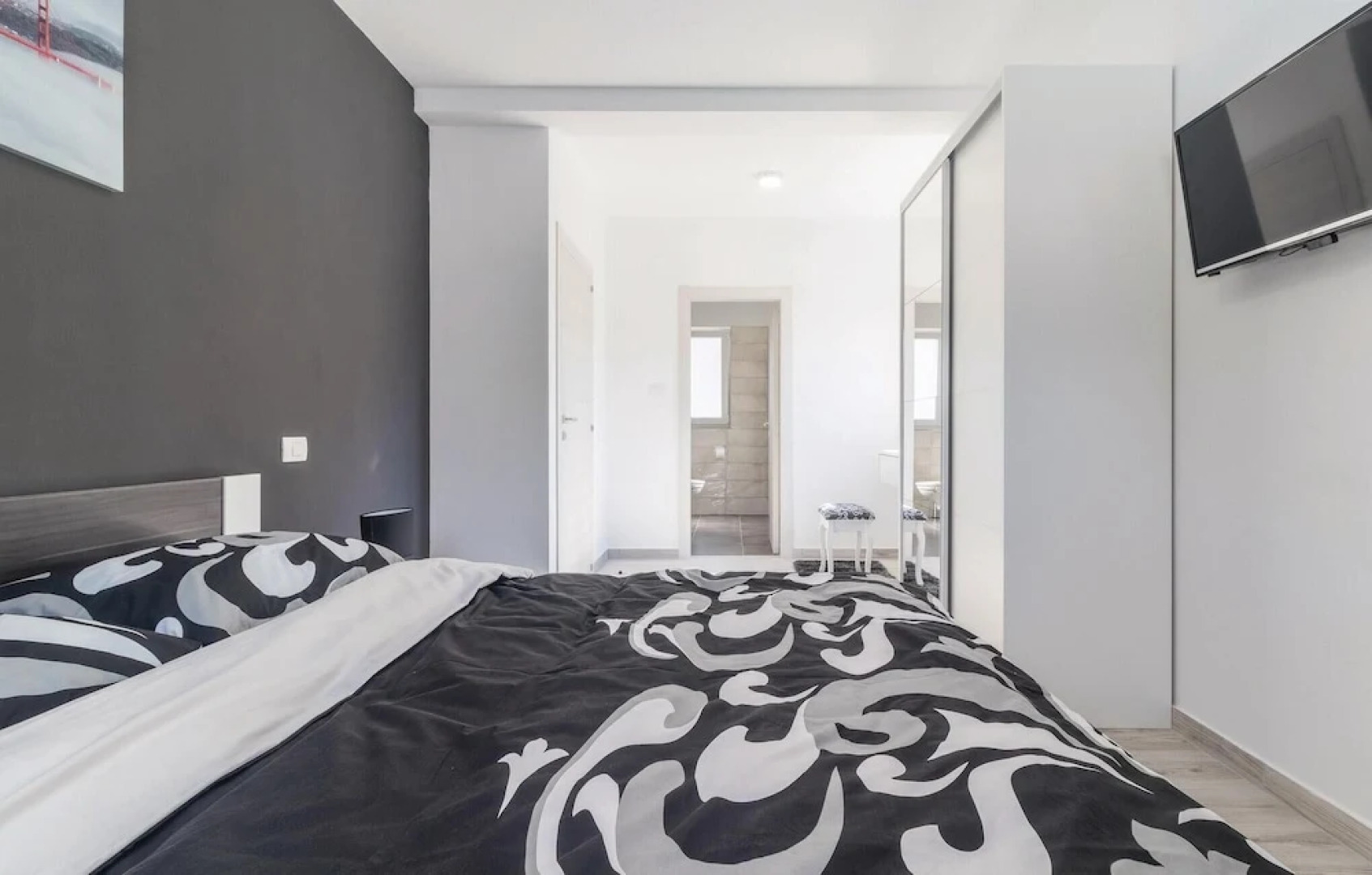 Stunning Home in Pula With Wifi and 4 Bedrooms