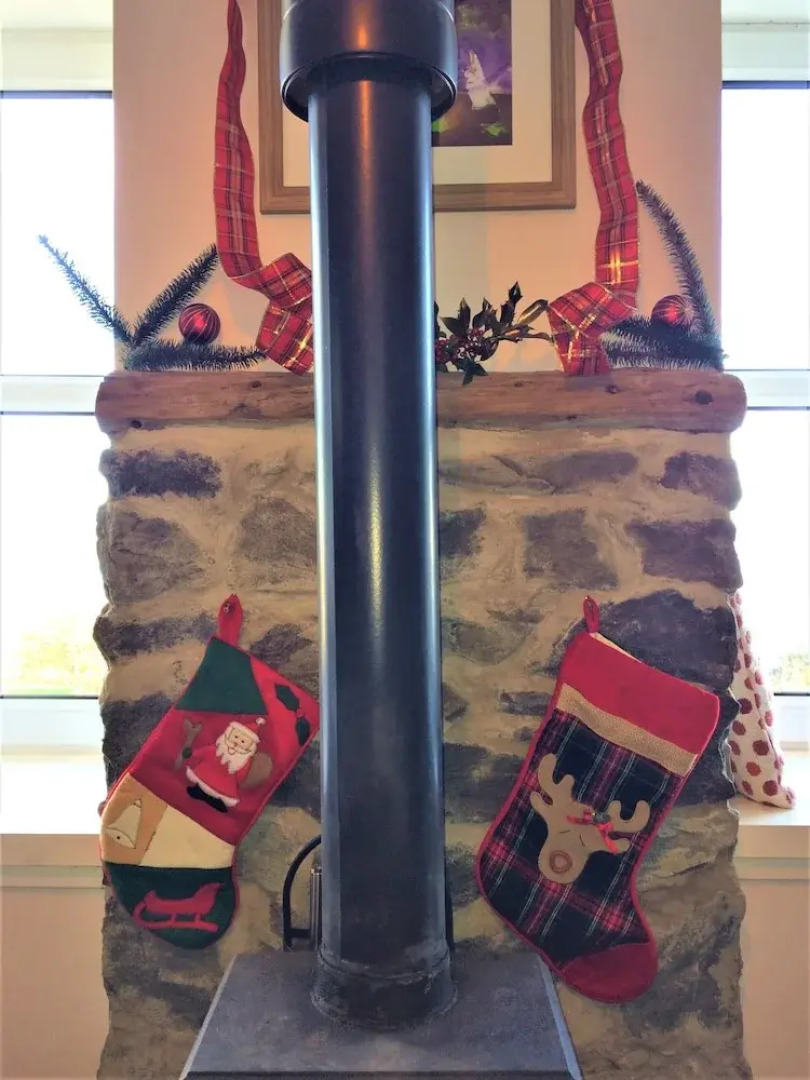 Coastal Farm Cottage With Epic Views