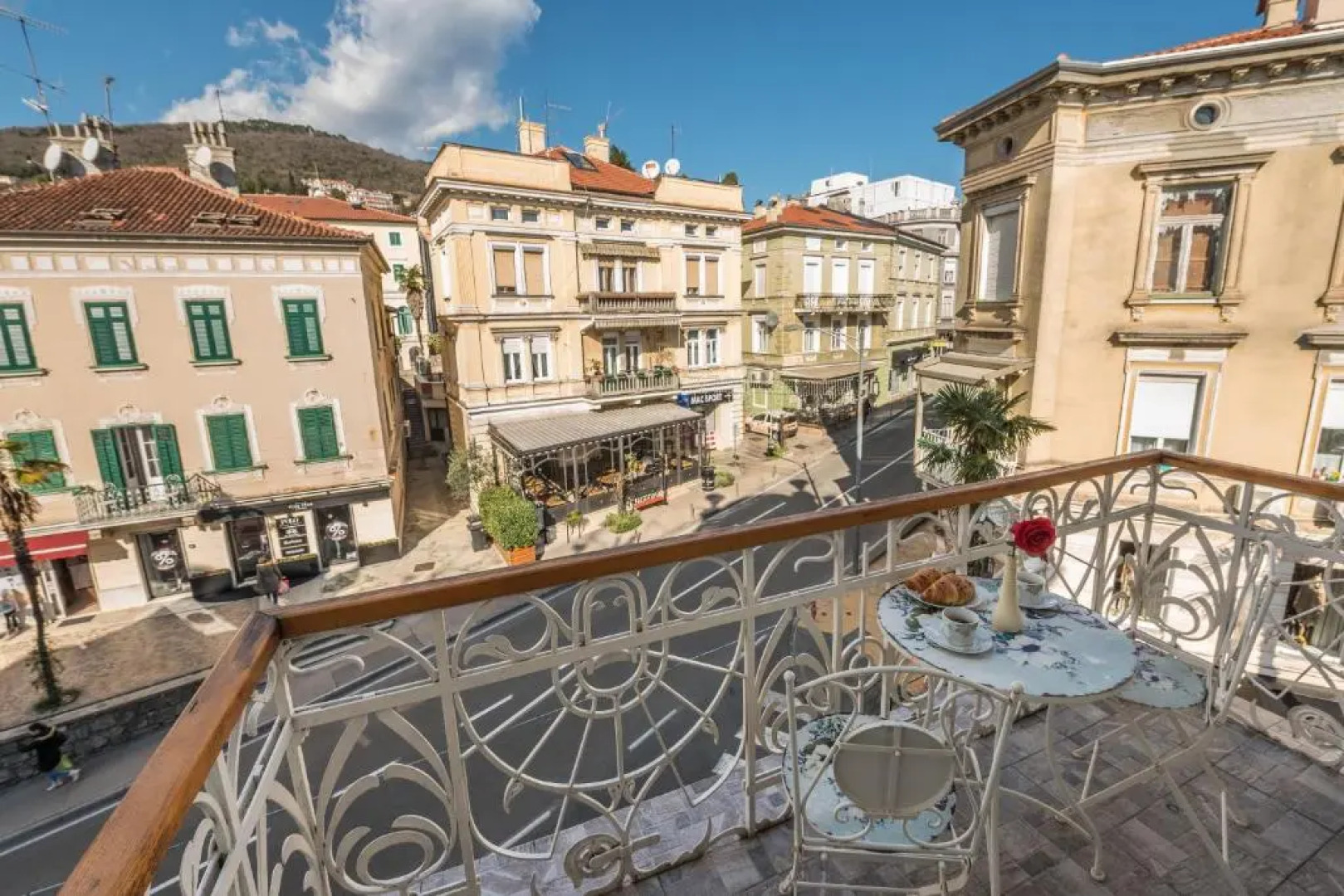 Apartments Villa Devana