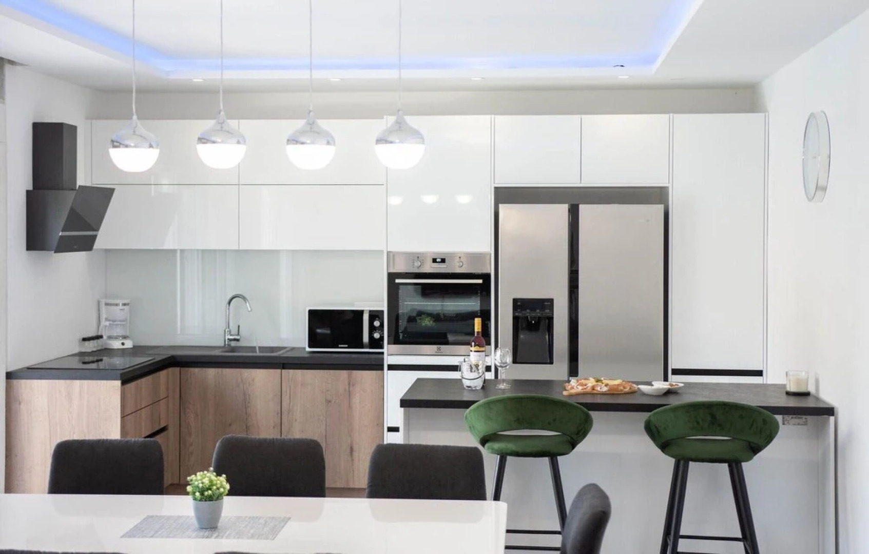 Amazing Home in Srinjine With Outdoor Swimming Pool, Wifi and 4 Bedrooms