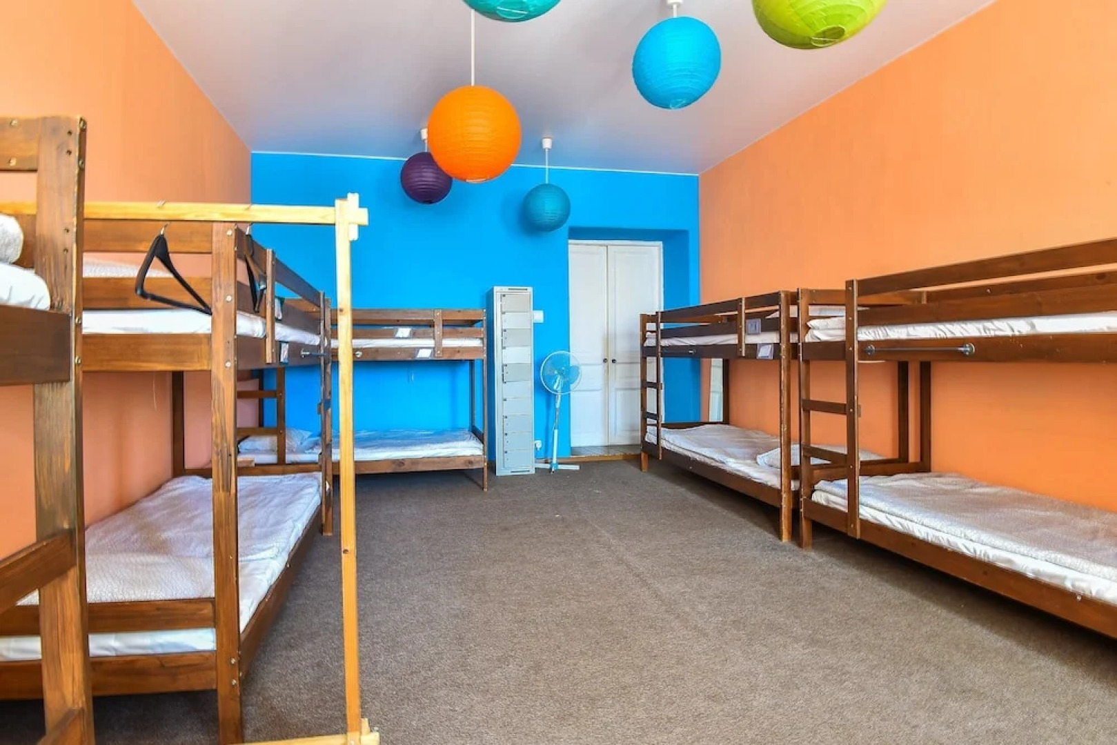 Art Mir na Nevskom - Hostel