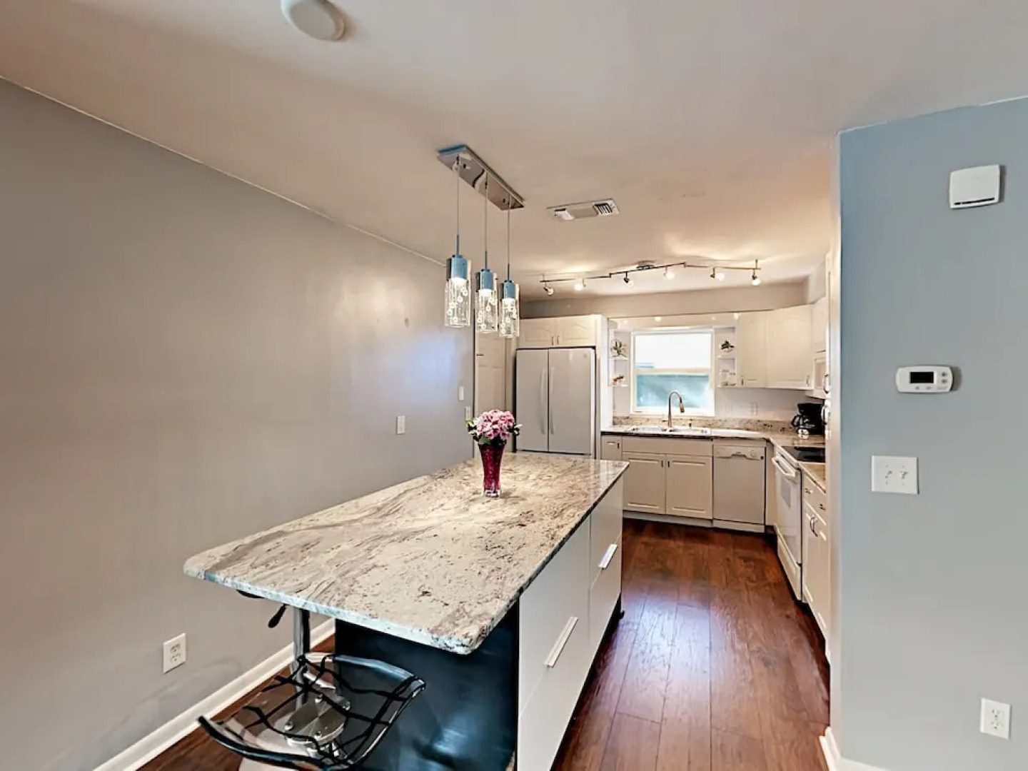 2040 Forest Drive Home