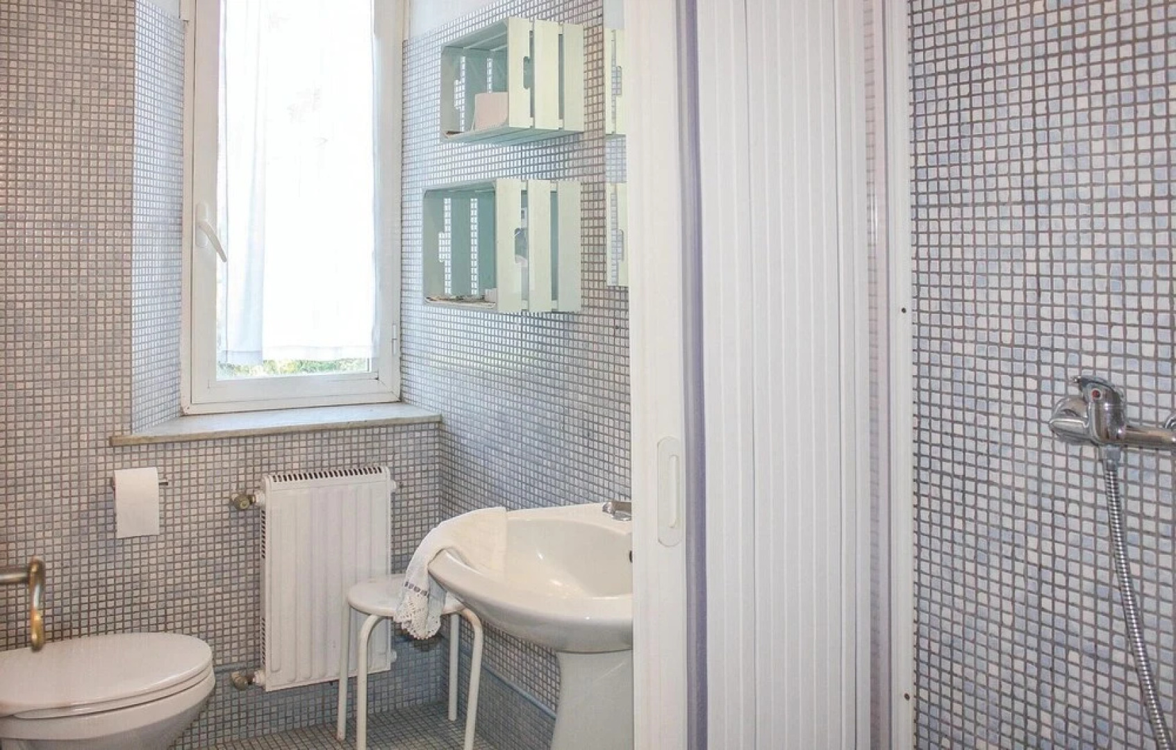 Beautiful Home in Crespina PI With 5 Bedrooms, Wifi and Private Swimming Pool