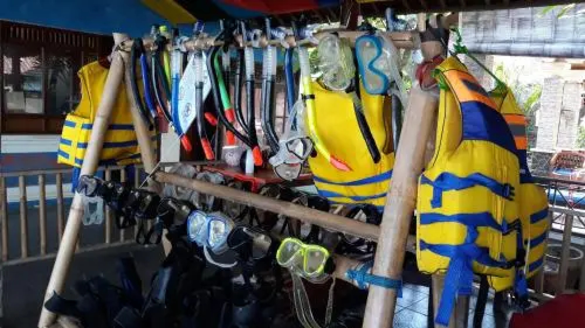 Barracuda Beach Bungalows