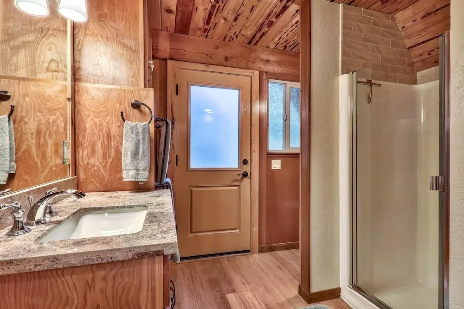 Pyramid Peak by RedAwning