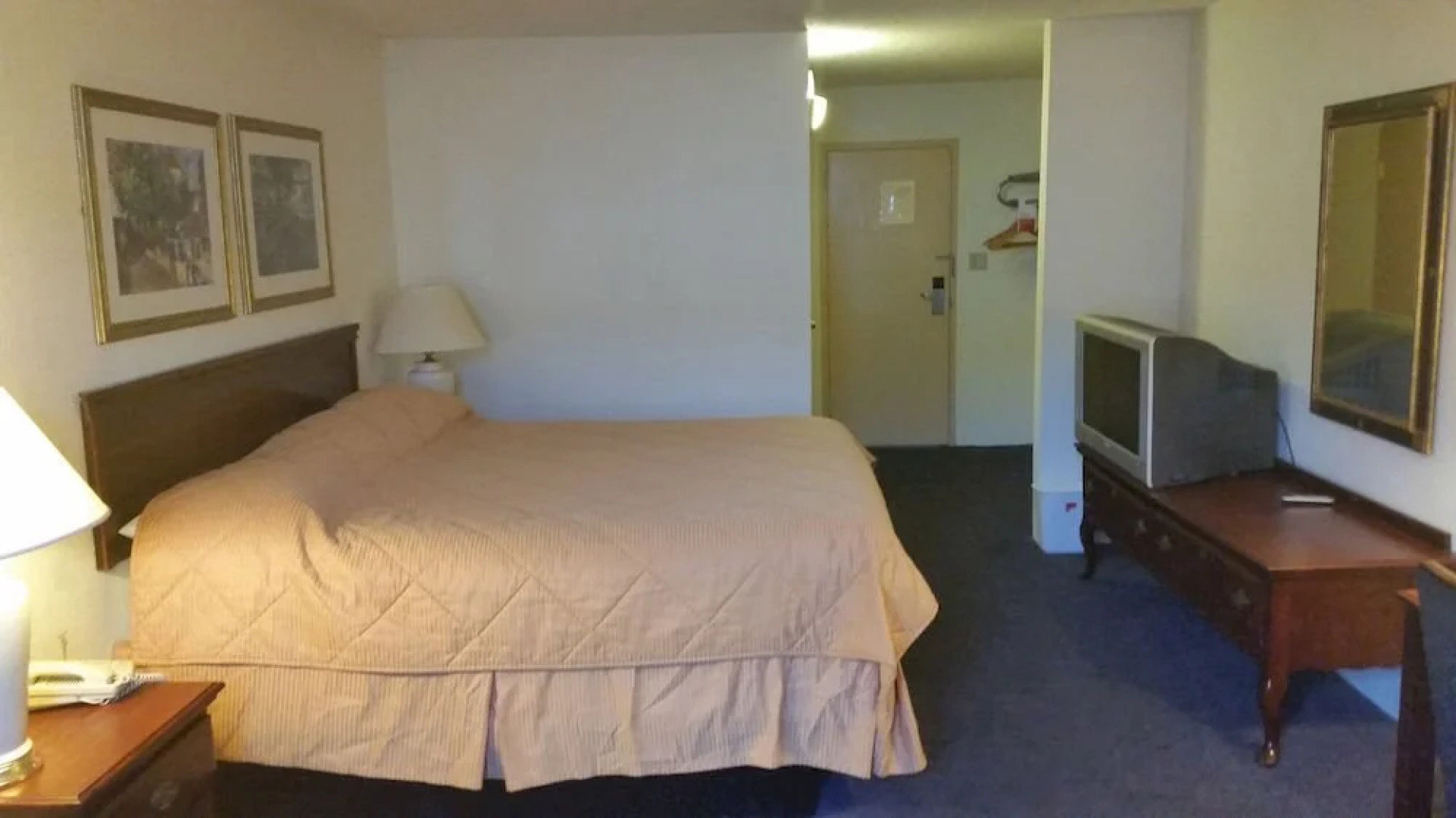 Candlelight Inn & Suites - Montgomery