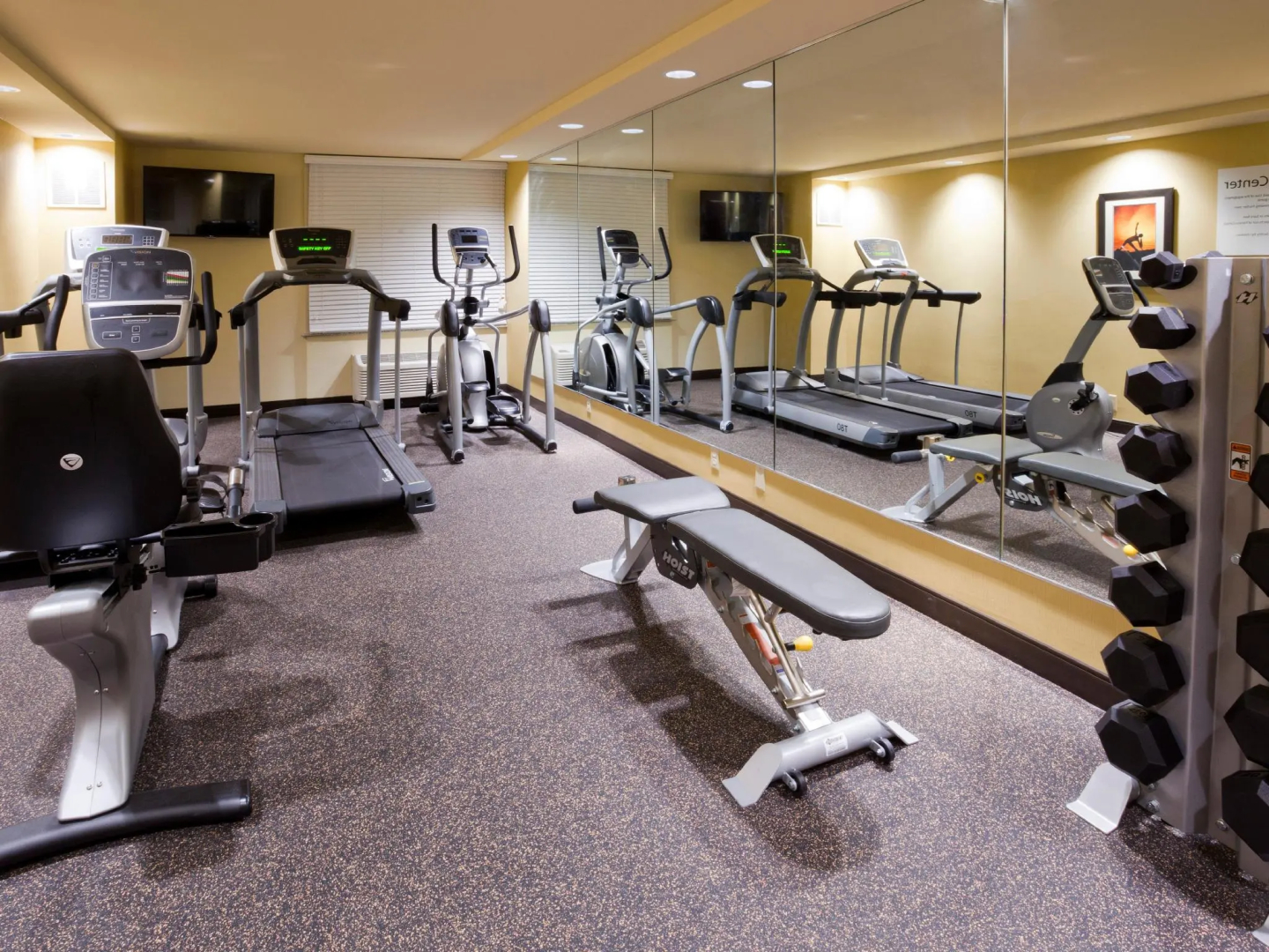 Holiday Inn Express & Suites Willmar by IHG