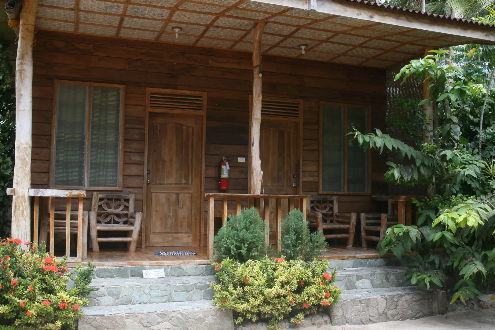 Jjs Backpackers Village