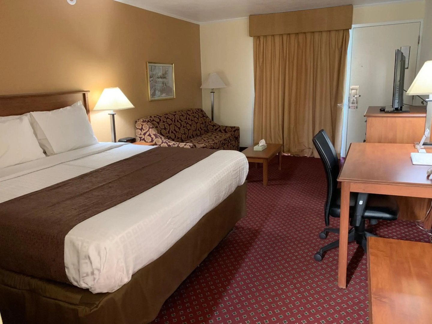 Red Carpet Inn and Suites Ebensburg