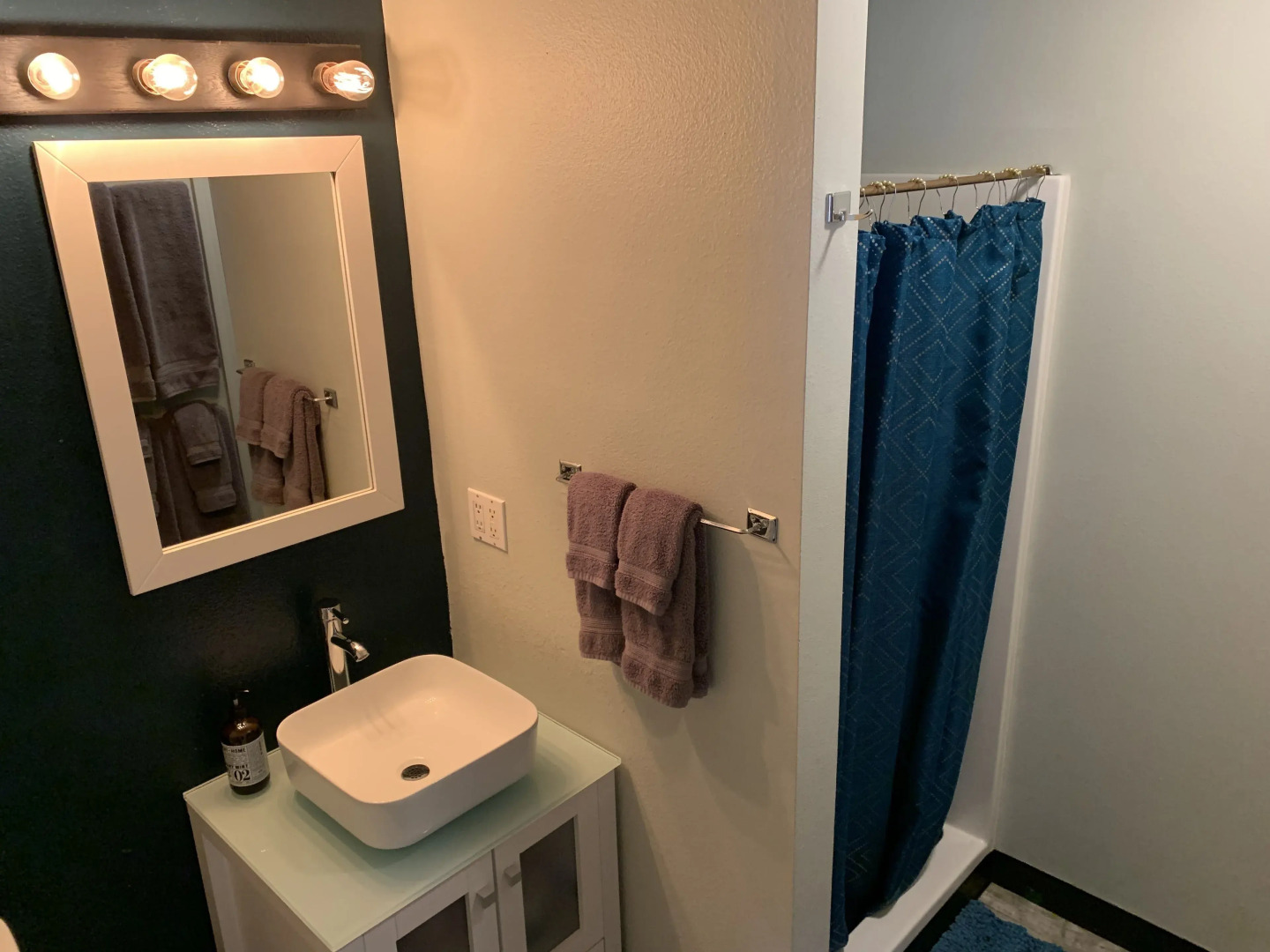 The Starry Night Inn